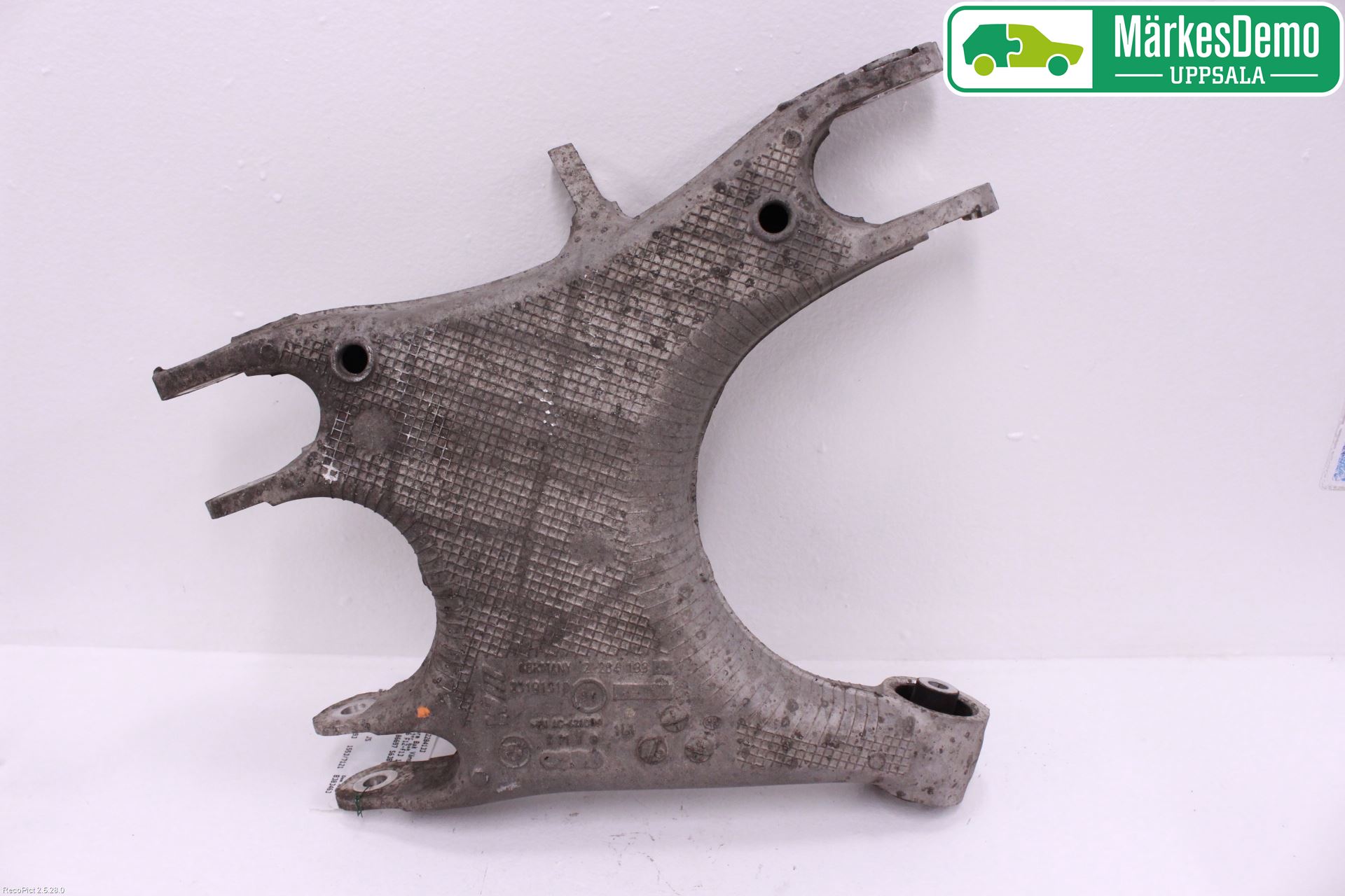 BMW 6 F12/F13 10-18 Bärarm Bak Vänster