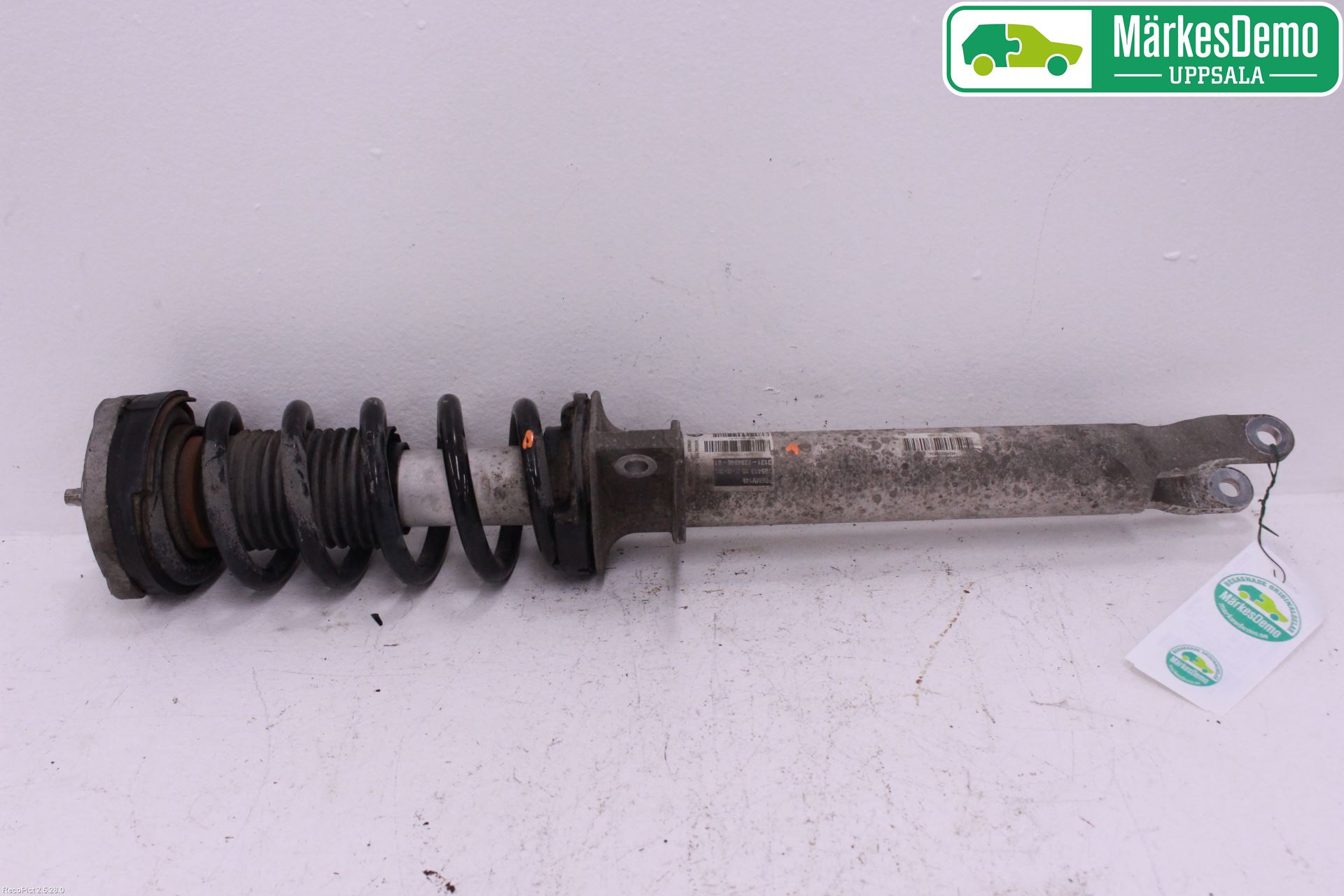 BMW 6 F12/F13 10-18 Fjäderben Fram Höger