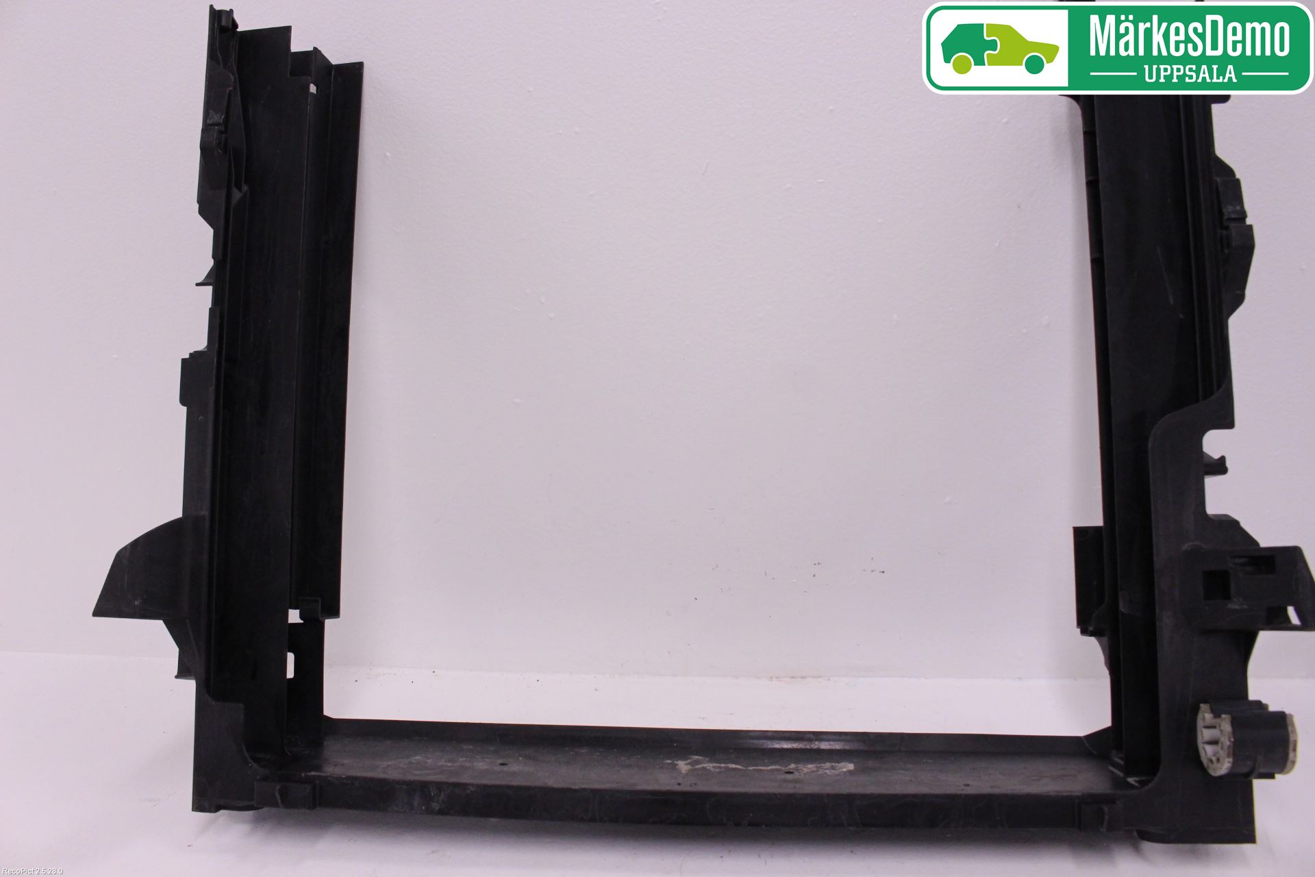 BMW X6 E71/E72   08-14 Kylarfäste-Ram-Balk