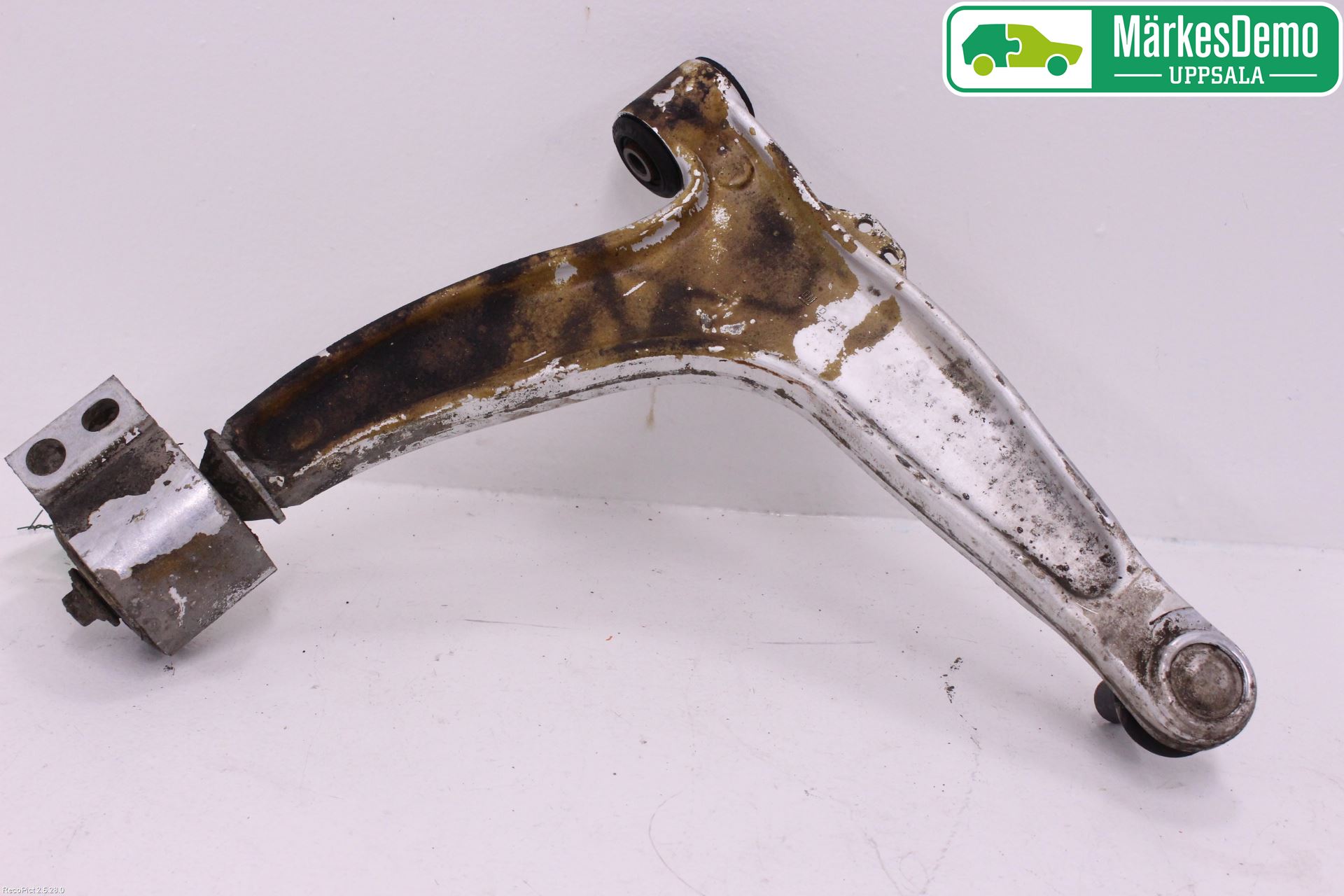 Opel VECTRA C 02-05 Bärarm Fram Undre Vä