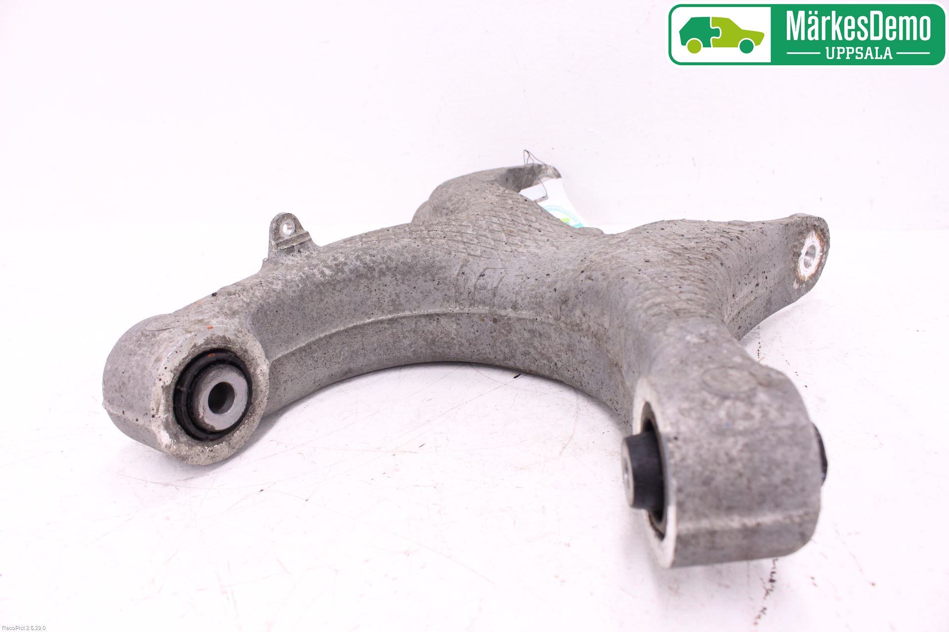 BMW X6 E71/E72   08-14 Bärarm Bak Vänster