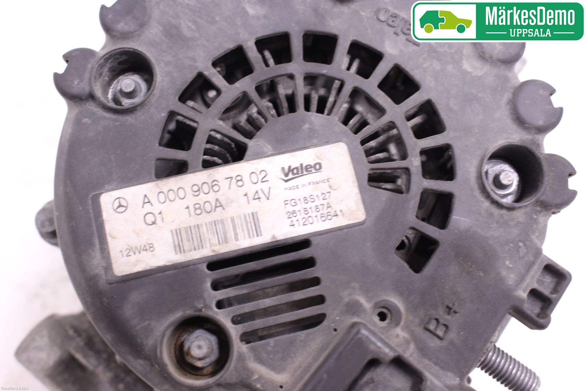 Mercedes-Benz MB E-KLASS (W212) 09-16 Generator