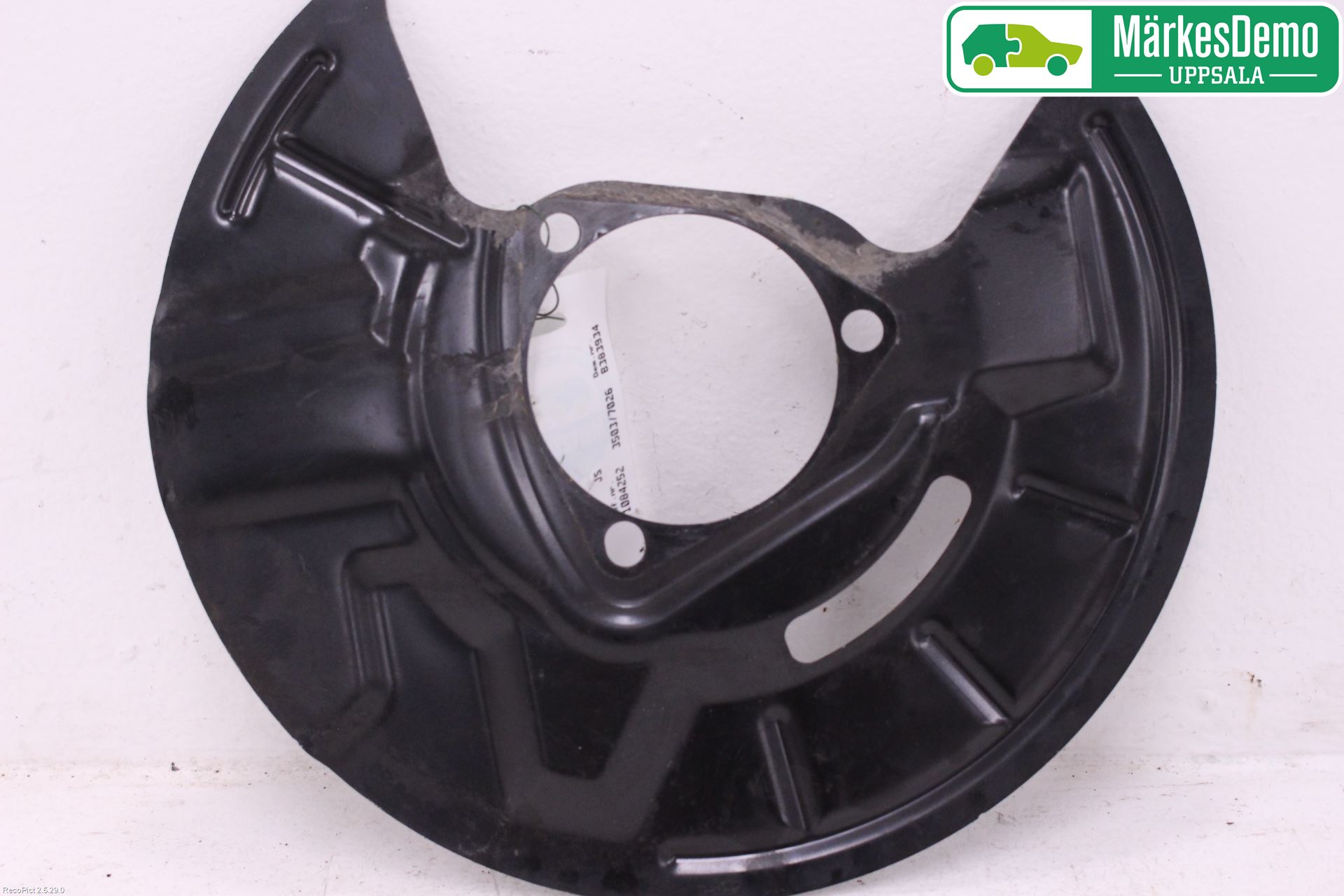 Opel INSIGNIA 17- Bromssköld Fram