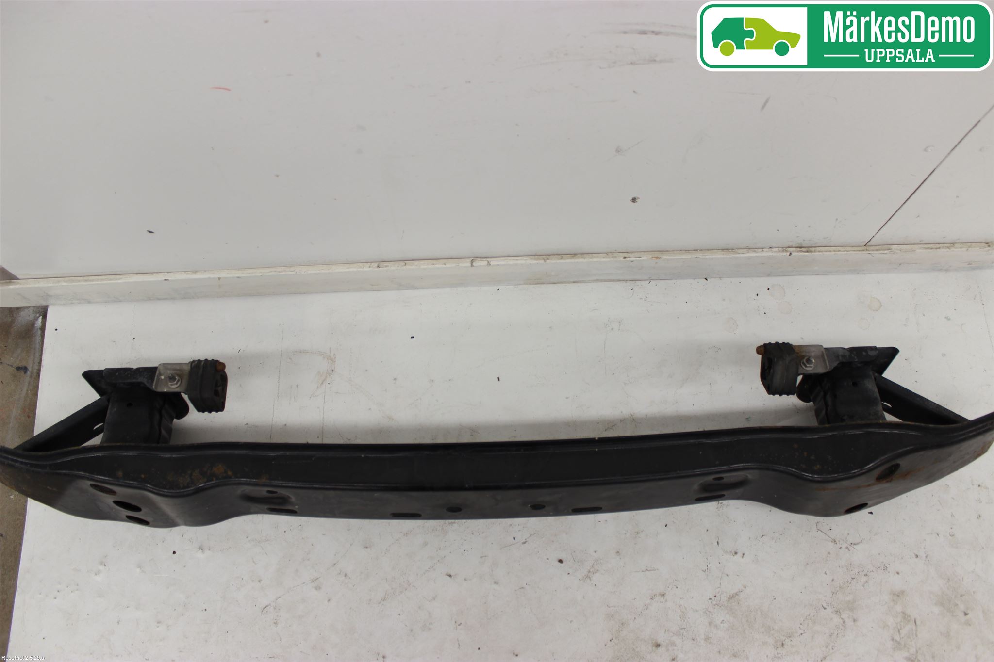 BMW 6 F12/F13 10-18 Stötfångarbalk Bak