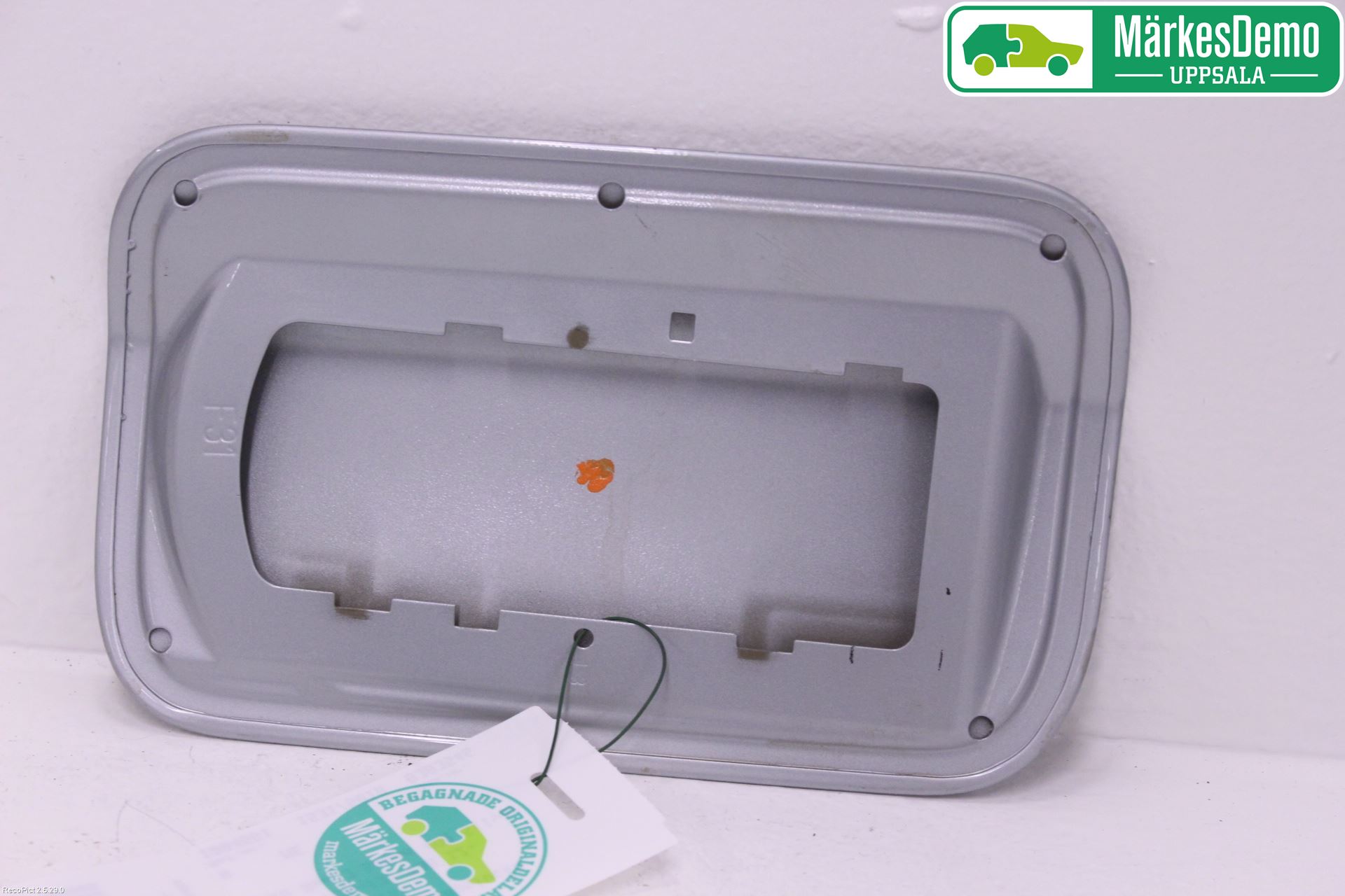BMW 3 F30/F31/F80 12-19 Tanklucka