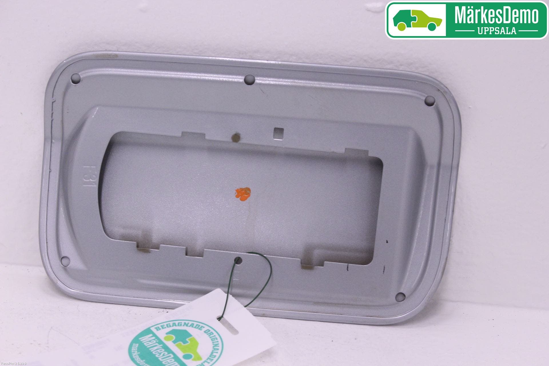 BMW 3 F30/F31/F80 12-19 Tanklucka