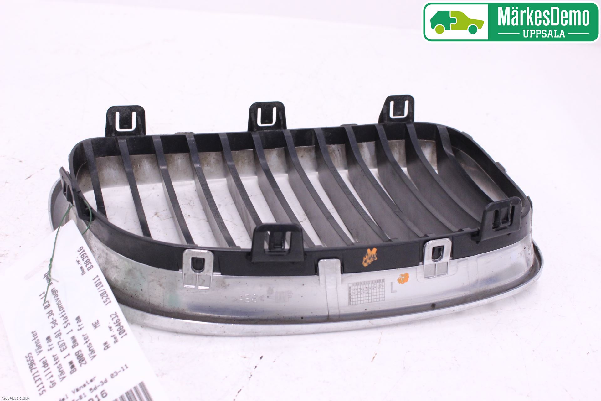 BMW 1 E87/81 5D/3D 03-11 Grilldel Vänster