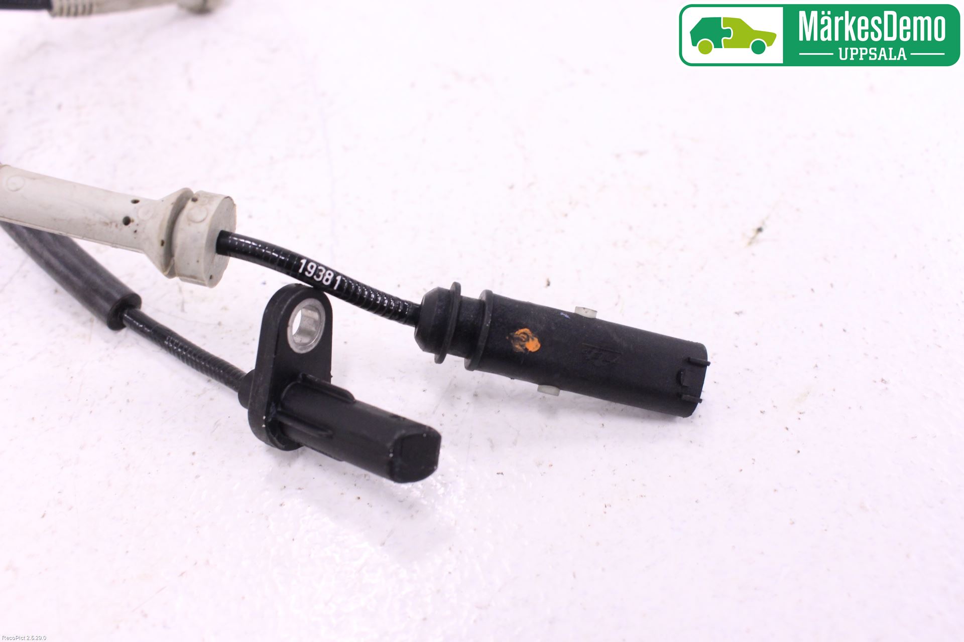 BMW 3 F30/F31/F80 12-19 Abs Sensor
