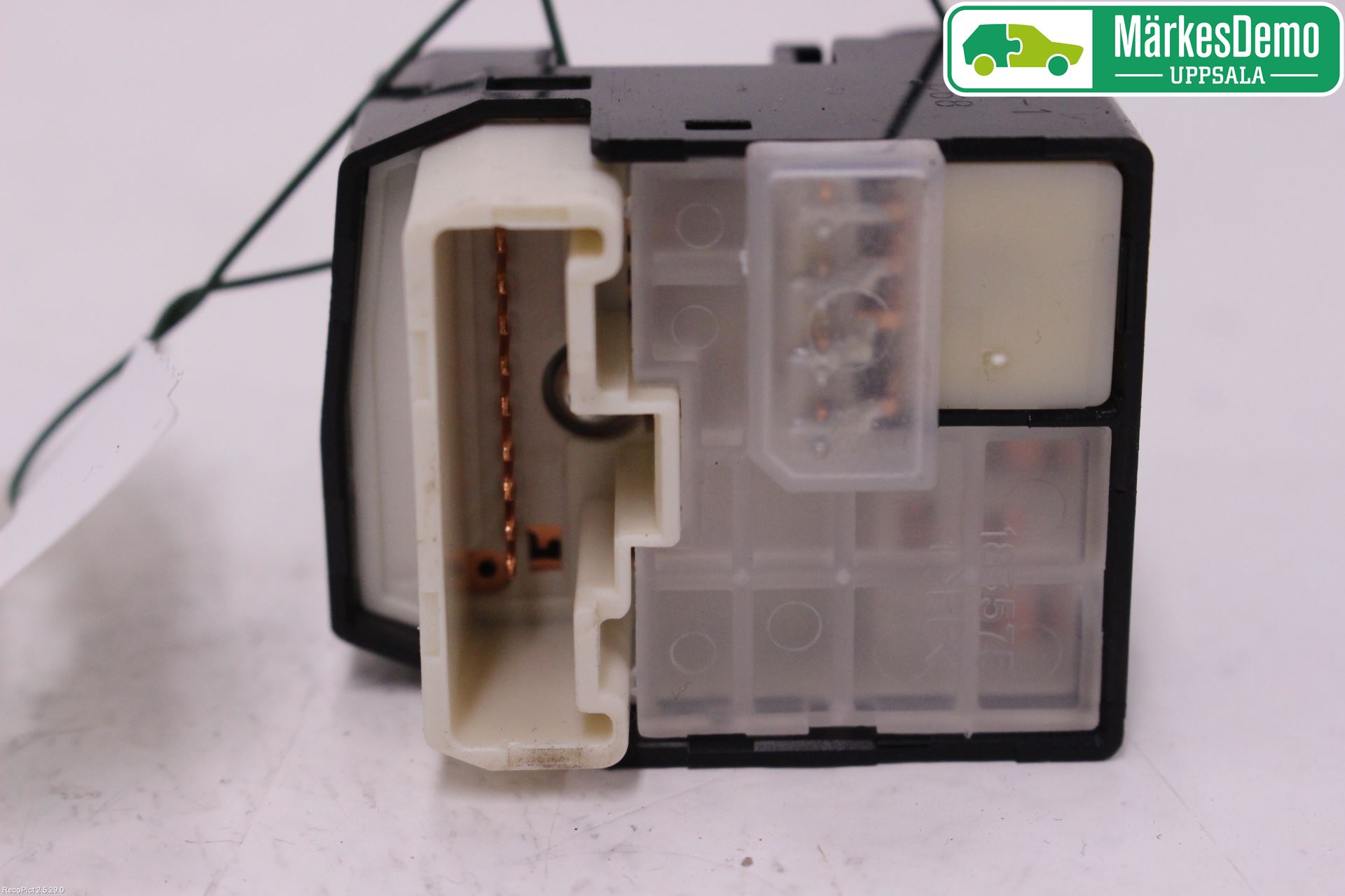 Lexus IS 220d/250/350 06-13 Strömställare Spegel