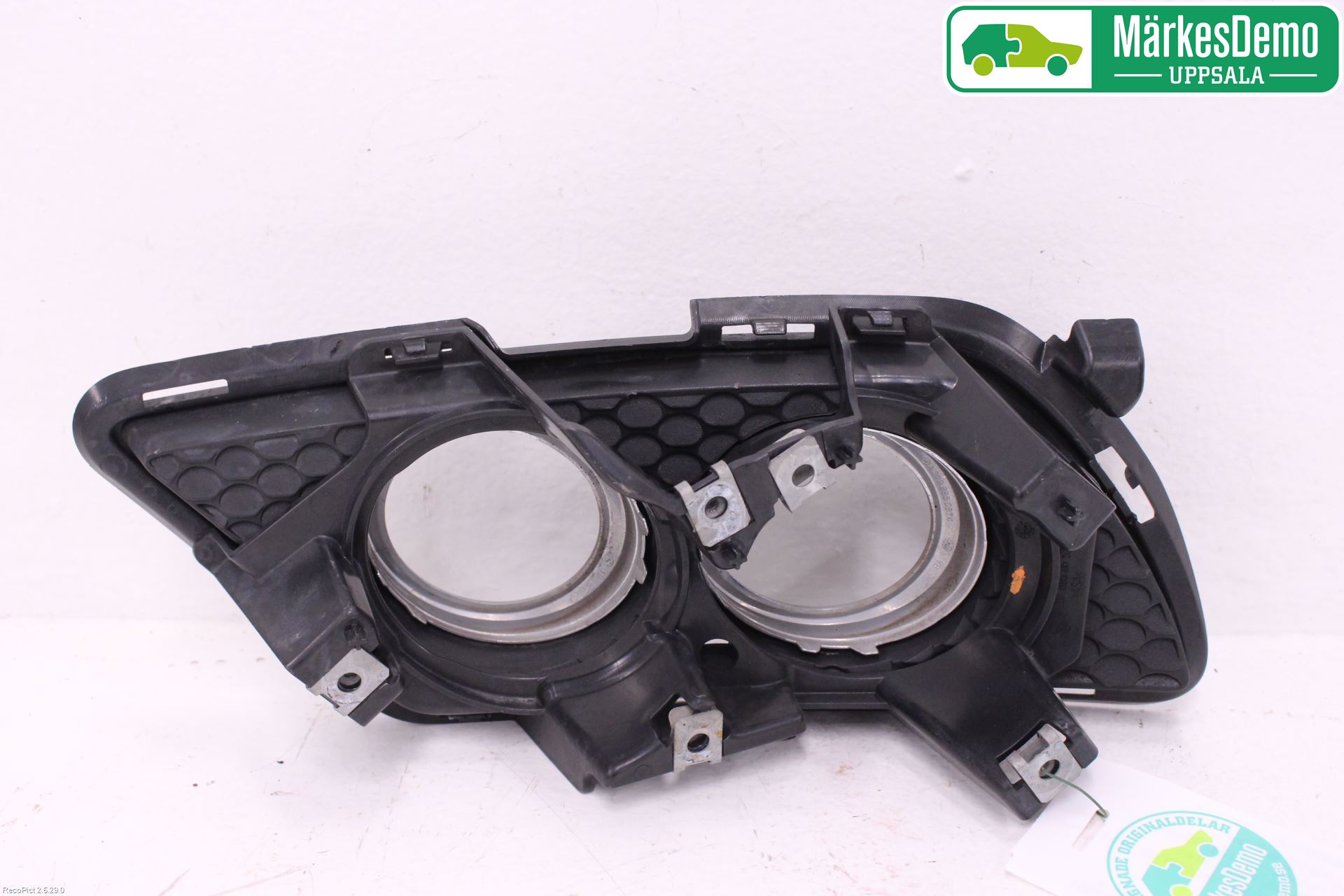 Mercedes-Benz MB E-KLASS (W212) 09-16 Dimljussarg Fram