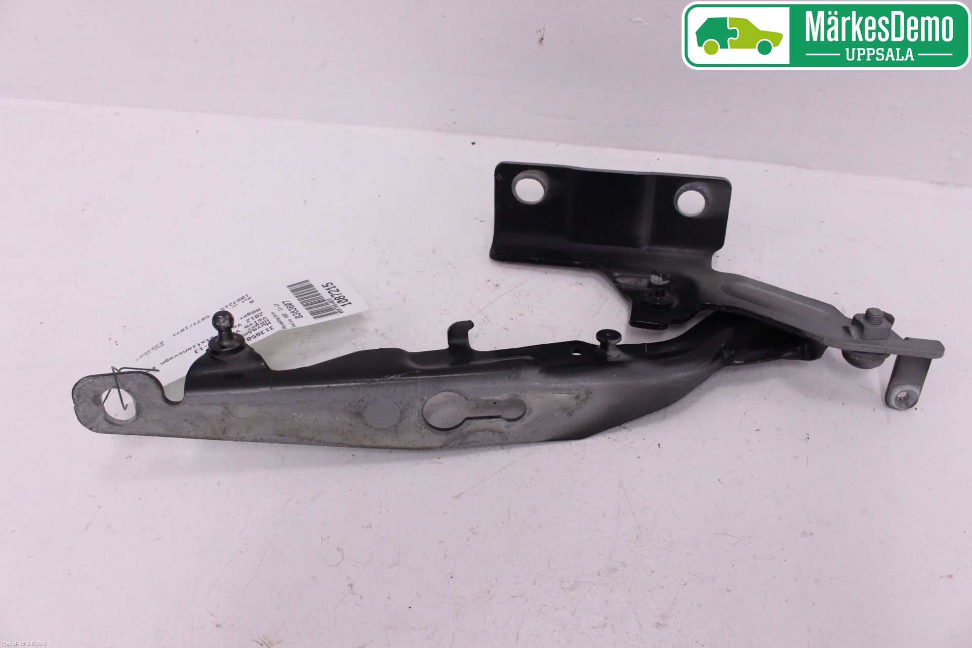 Volvo V60 11-13 Huvgångjärn