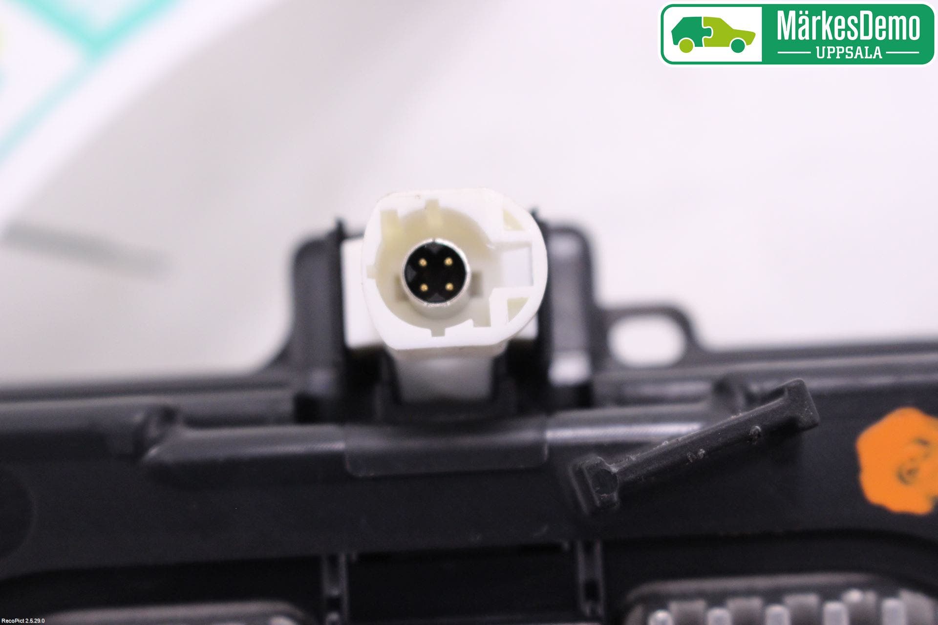 BMW 5 G30/G31/F90 17-23 Telefon