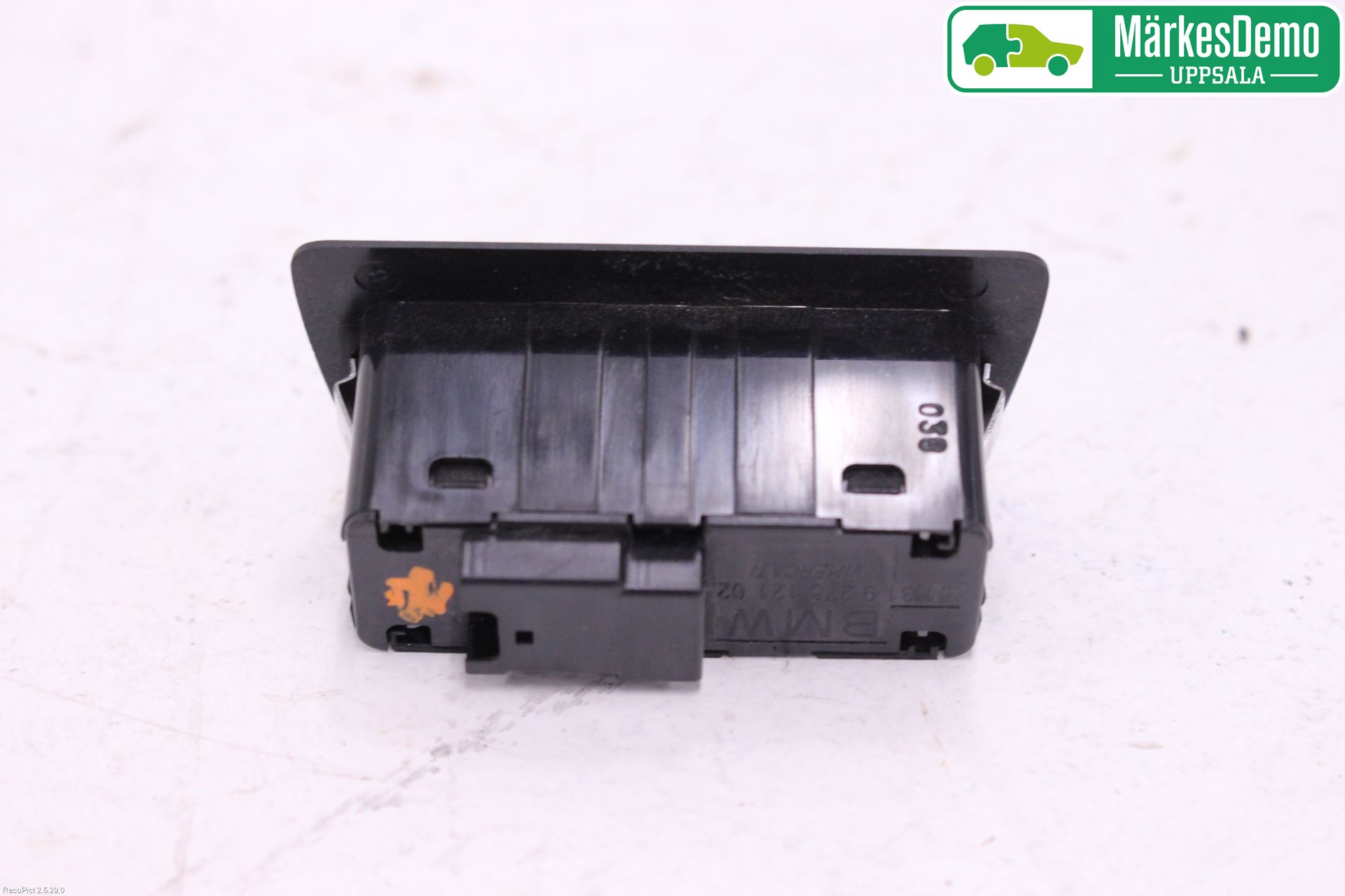 BMW 5 G30/G31/F90 17-23 Strömställare Baklucka