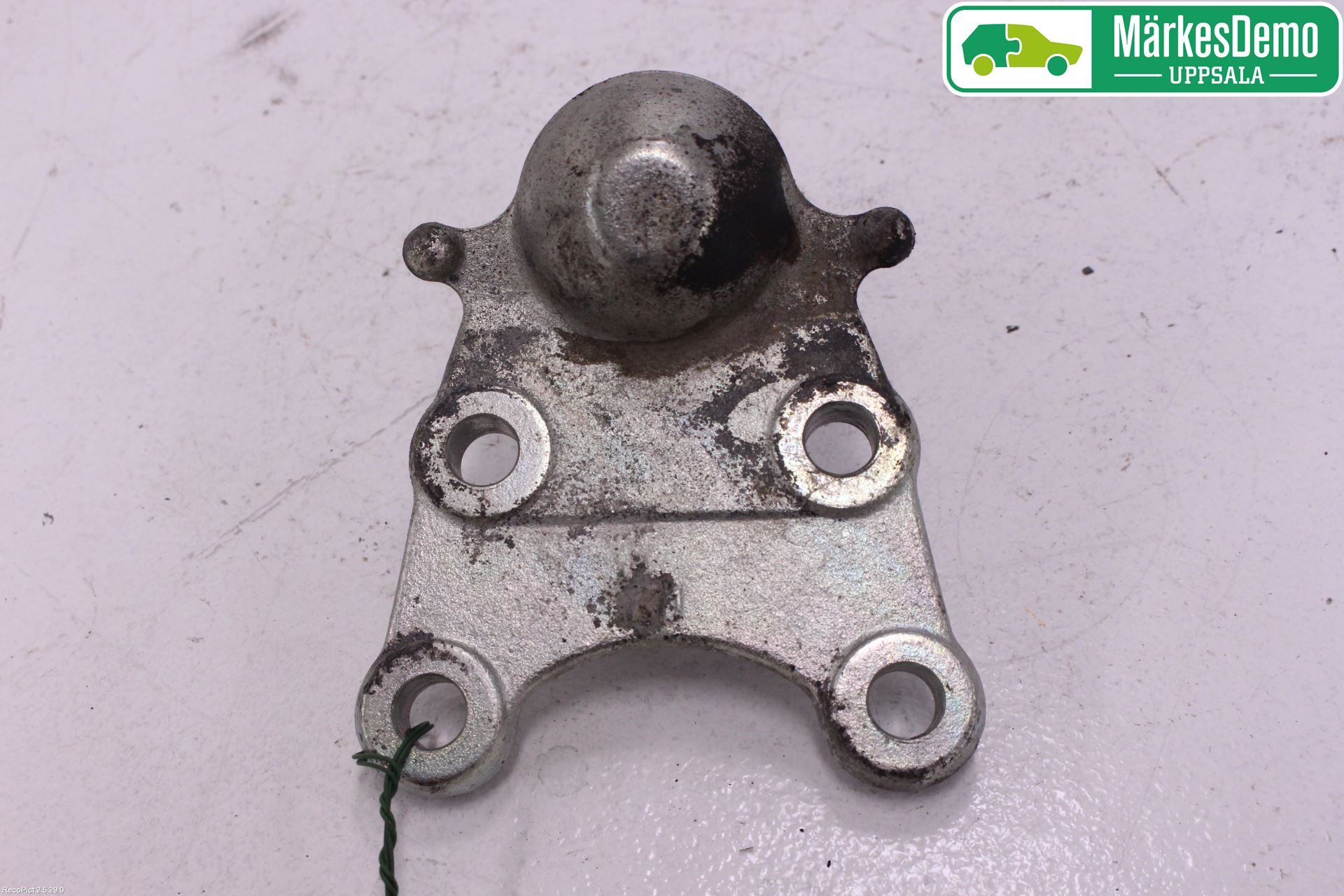 Isuzu D-MAX Styrspindelled-Kulled