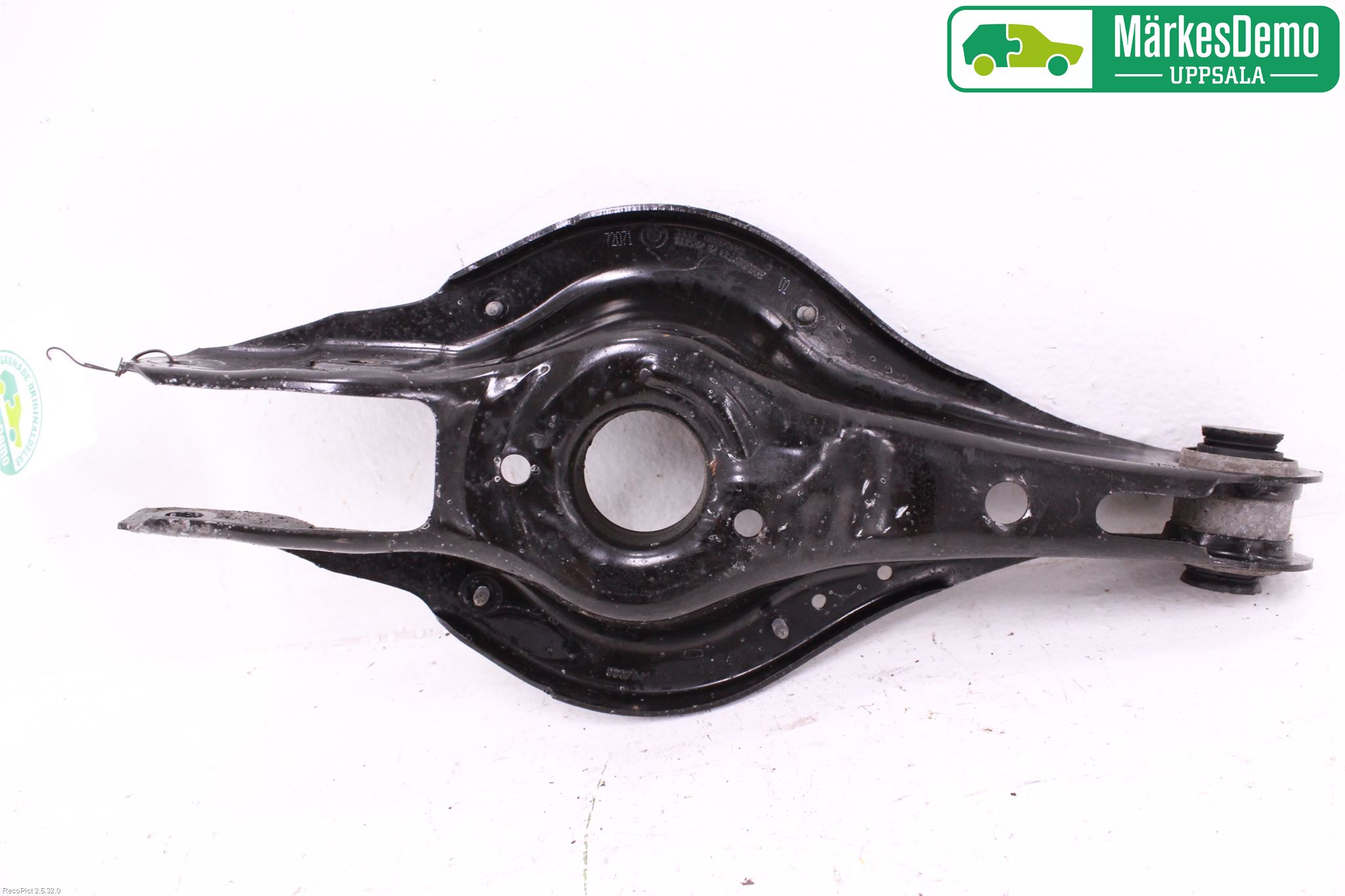 BMW 3 F30/F31/F80 12-19 Bärarm Bak Vänster