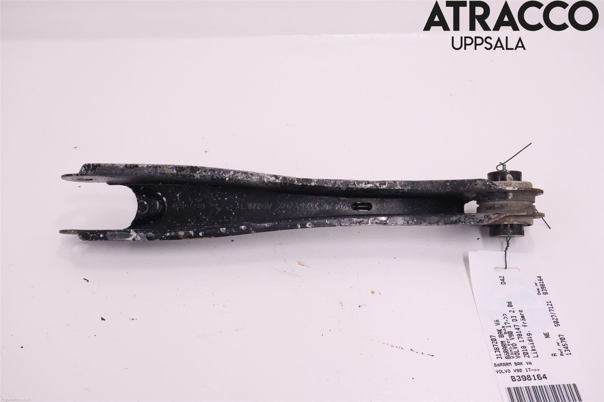 Volvo V90 17->> Bärarm Bak Vänster