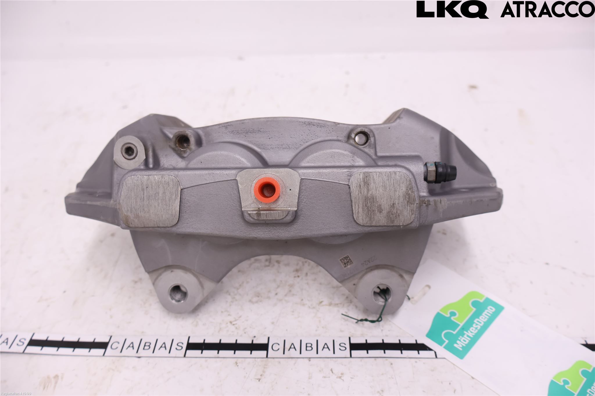 Tesla MODEL 3 17- Bromsok Fram Vänster