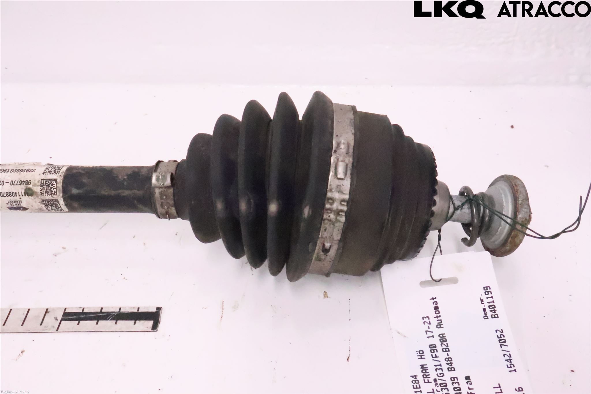 BMW 5 G30/G31/F90 17-23 Drivaxel Fram Höger