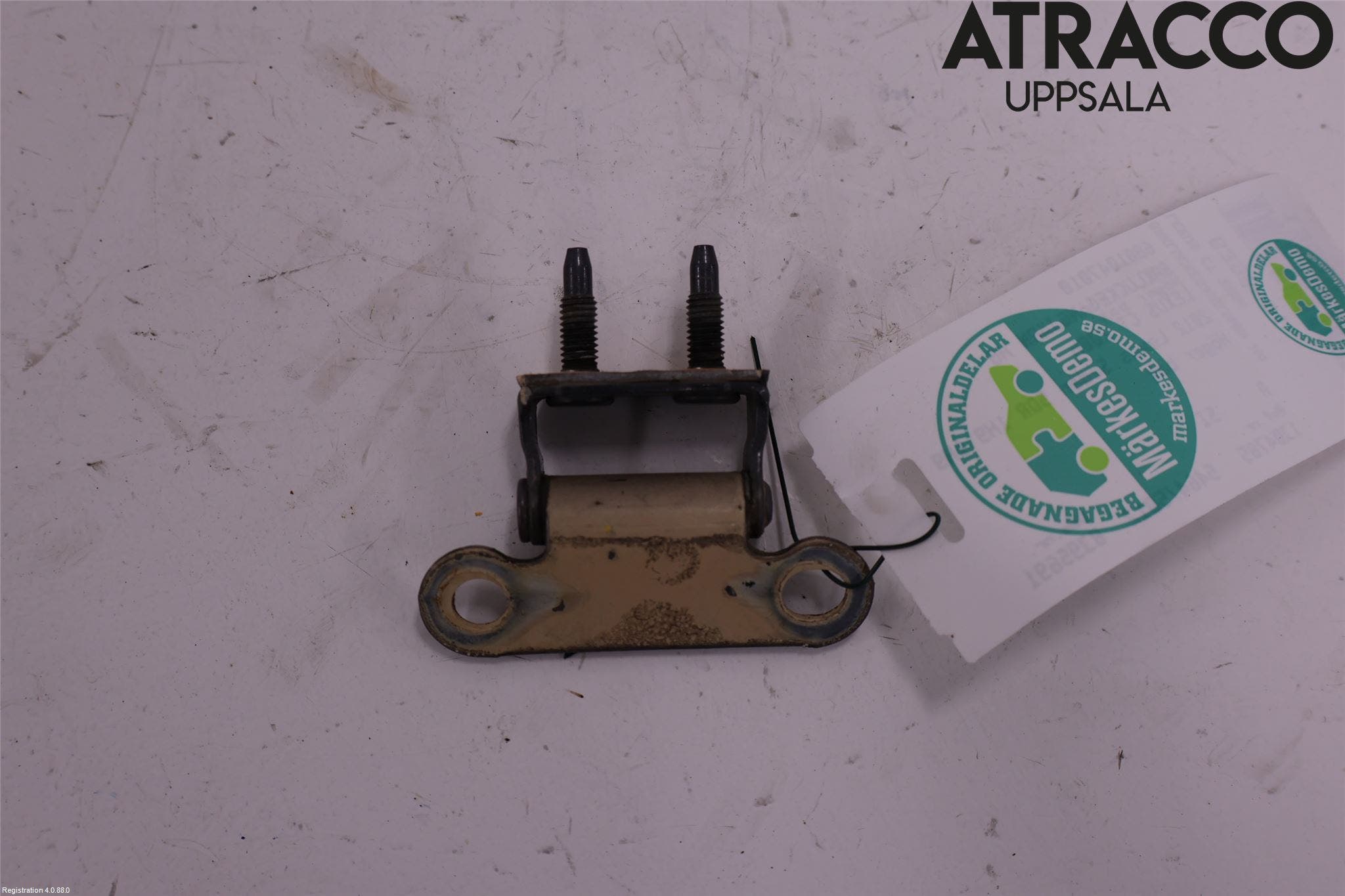 Lexus CT 200h Bakluckegångjärn Hö