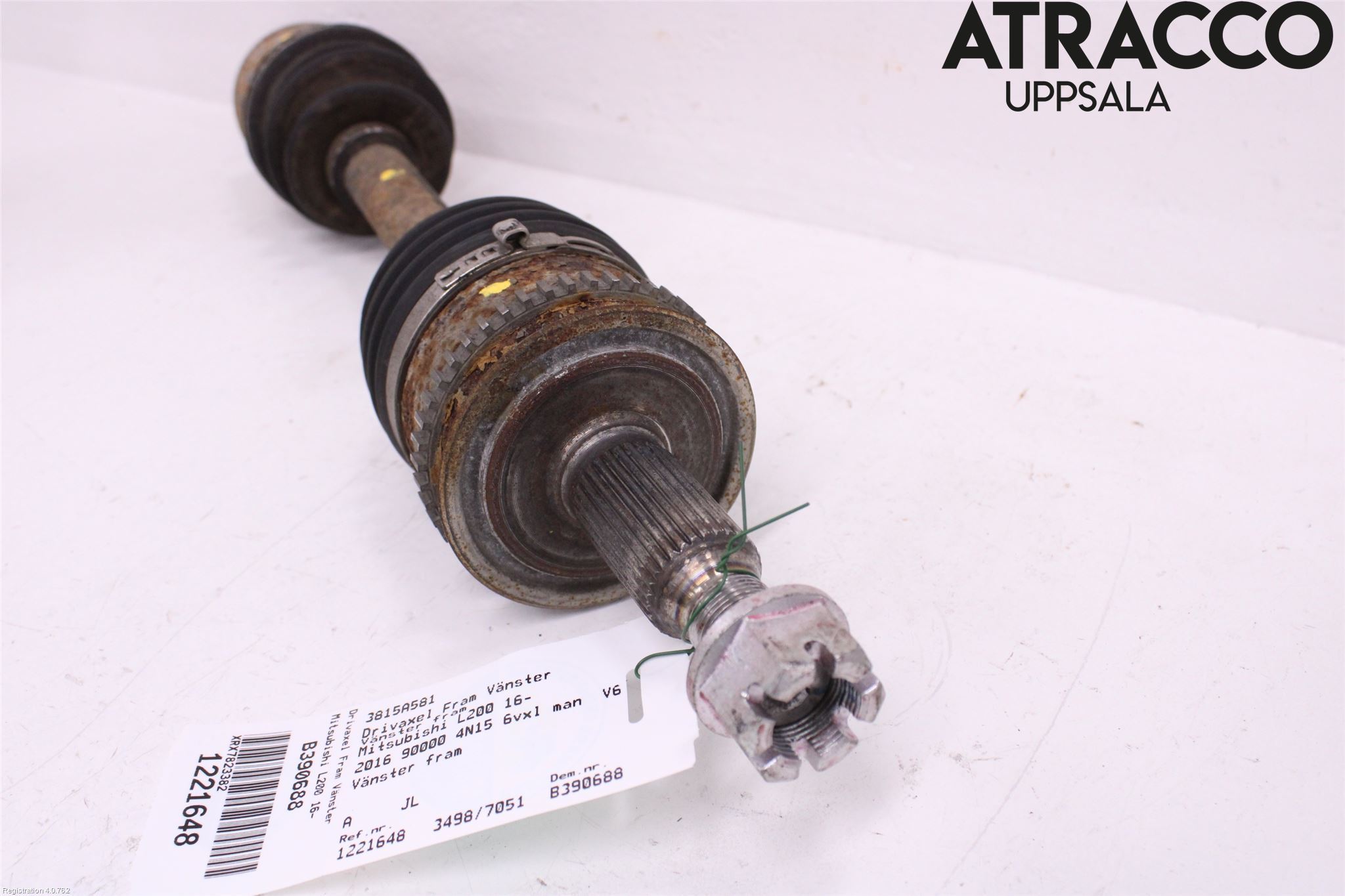 Mitsubishi L200 16-23 Drivaxel Fram Vänster