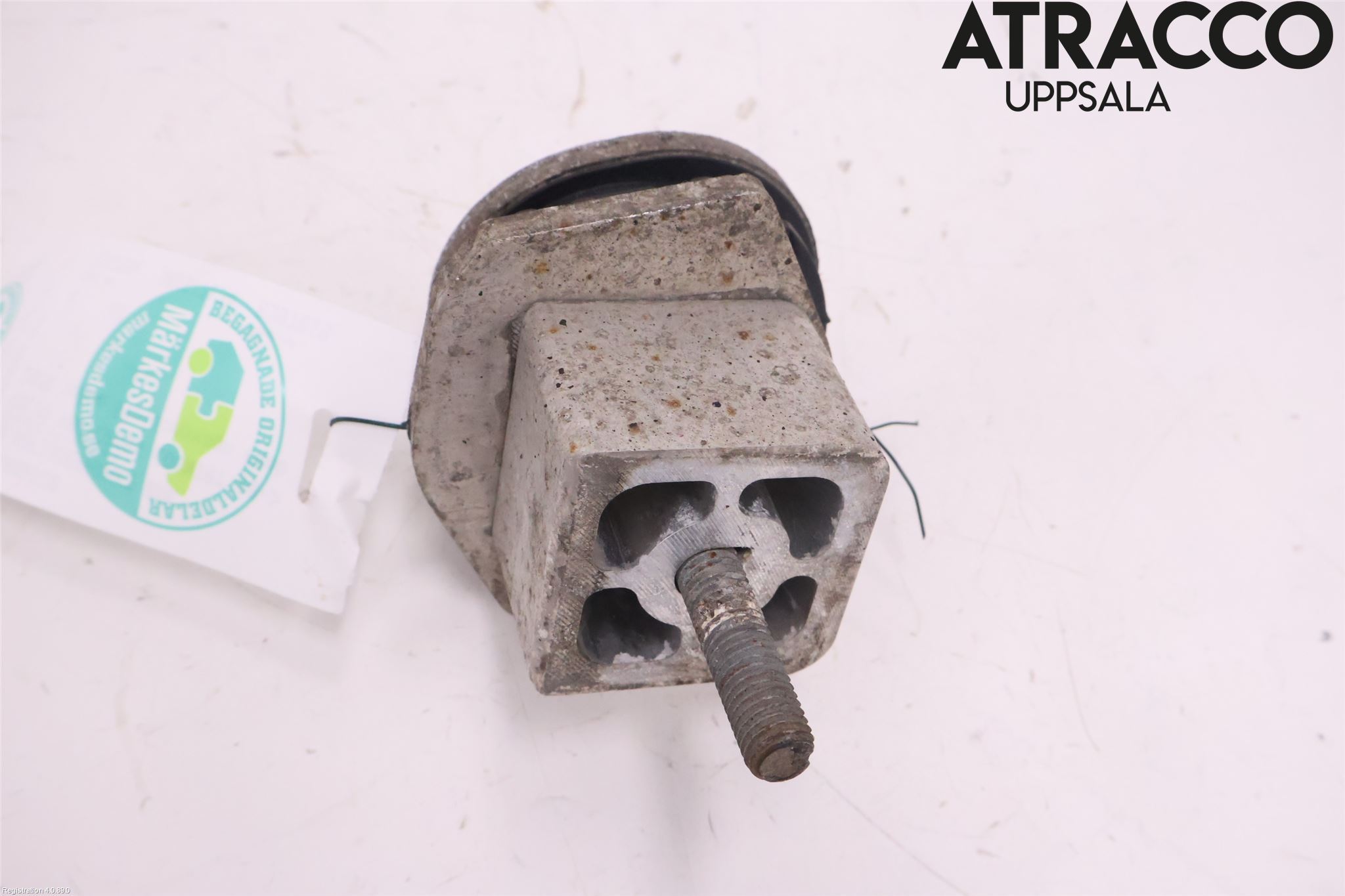 Volvo V60 CROSS COUNTRY 19- Bladfjäderhänke Bak