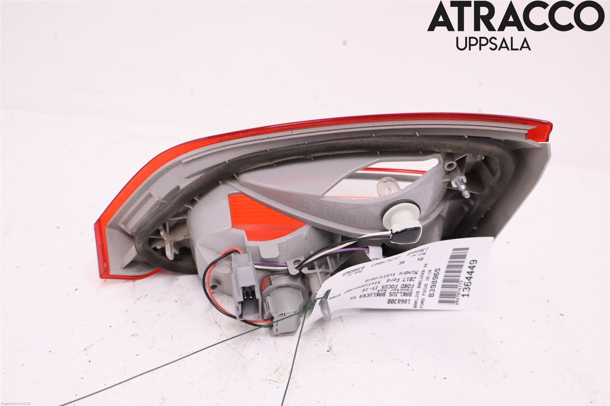 Ford FOCUS 15-18 Bakljus Lucka Vä