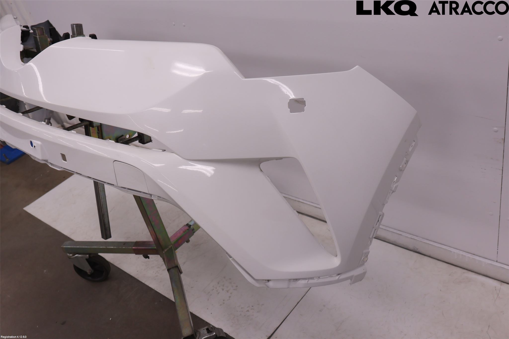 Toyota C-HR 16-23 Stötfångarbeklädnad Fram