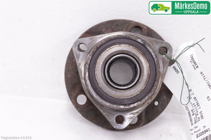 Volkswagen VW PASSAT 15-19 Nav Bak