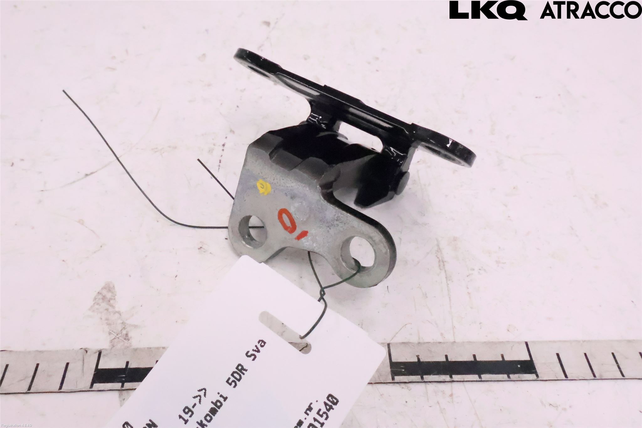 Lexus UX/300e 19- Dörrgångjärn