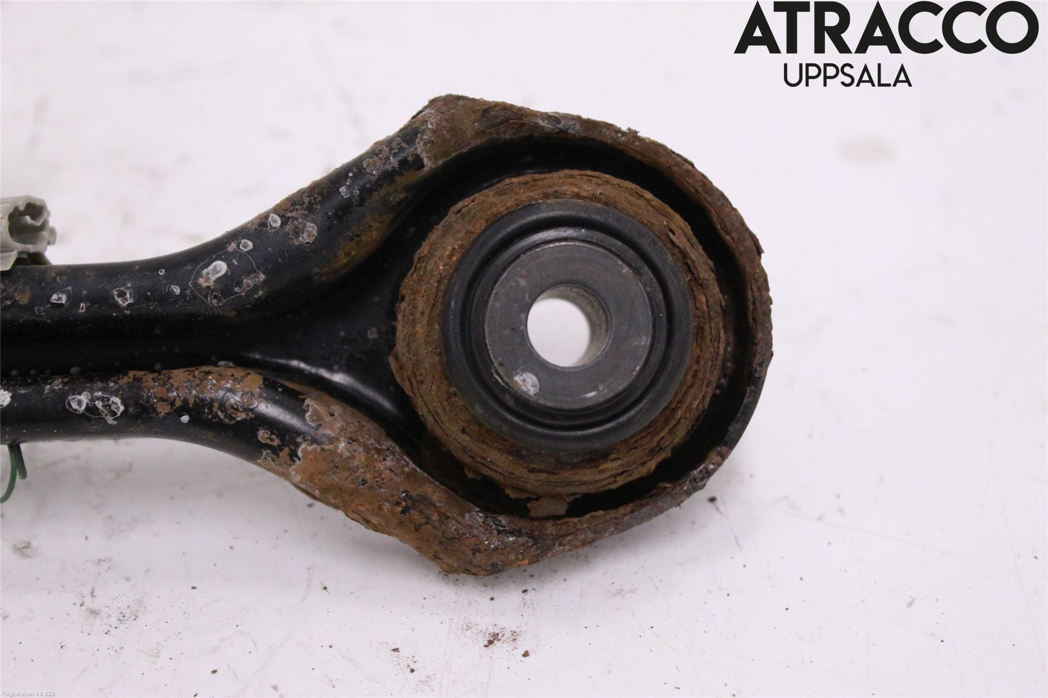 BMW 3 E90/91 SED/TOU 05-12 Bärarm Bak Övre Vänster