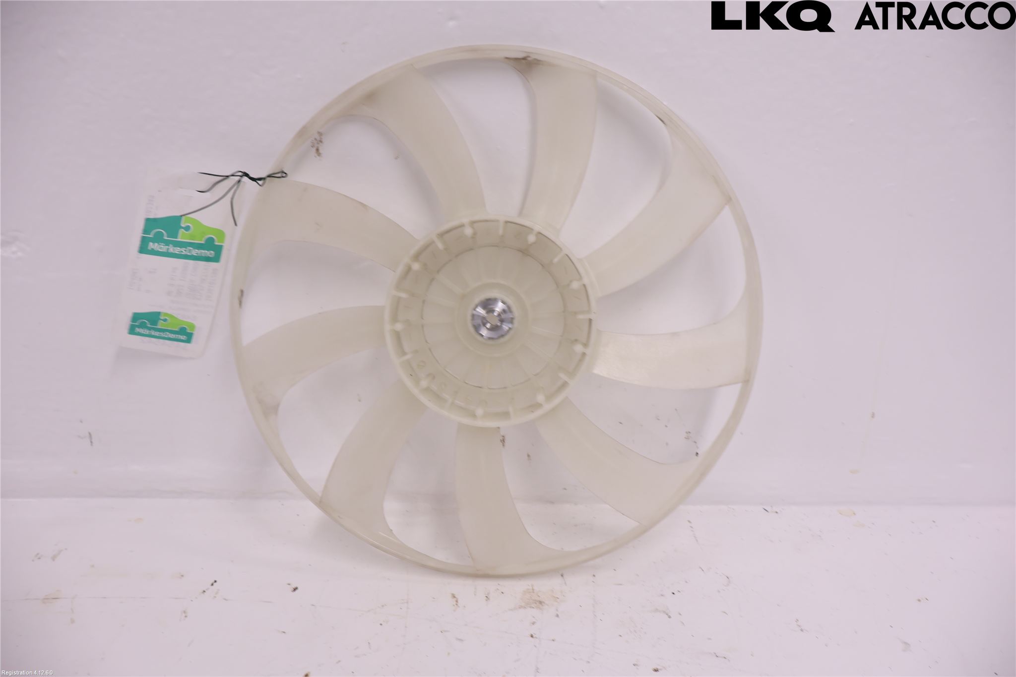 Toyota COROLLA 19- Kylfläkt-Vinge