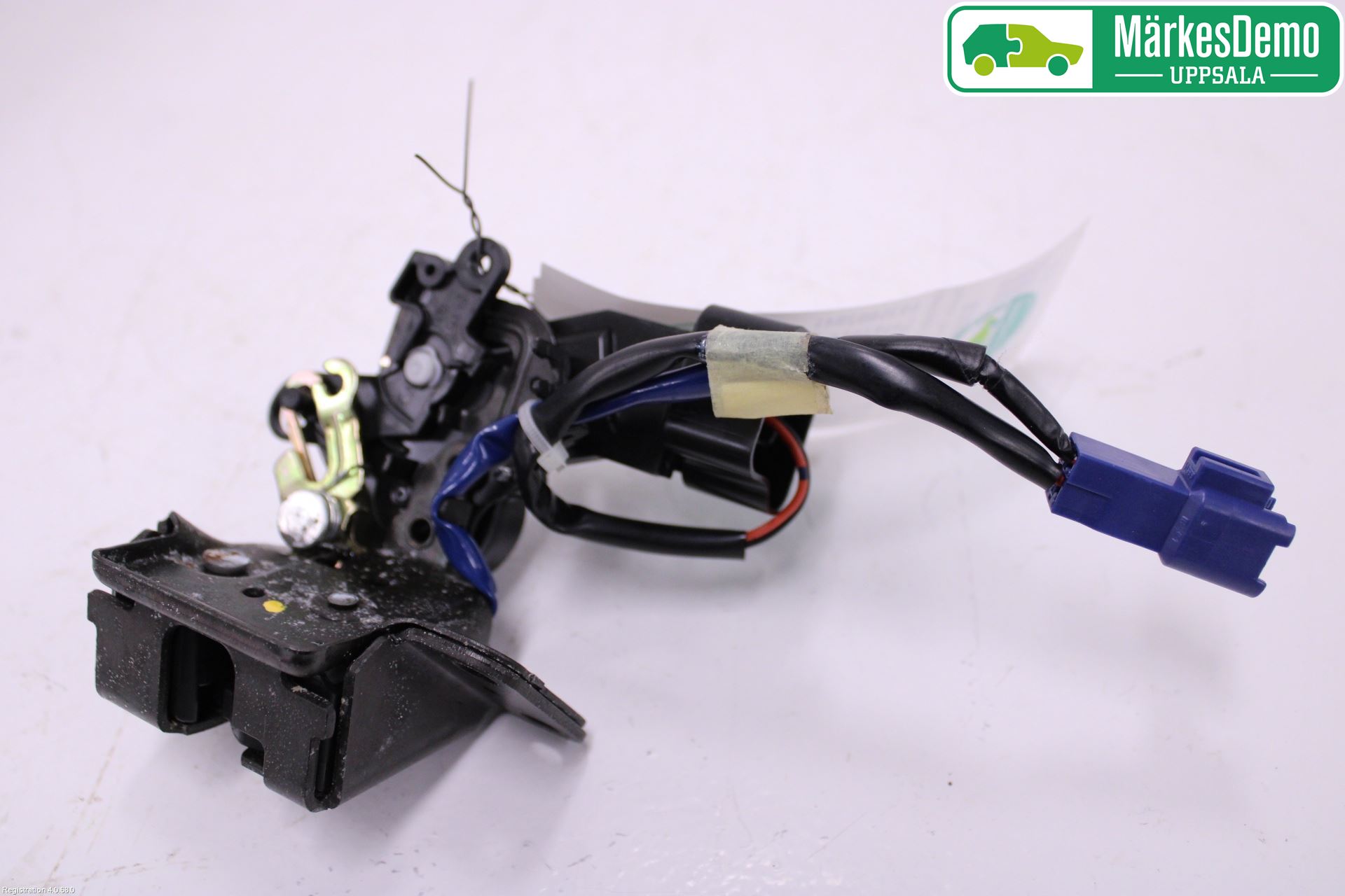 Toyota COROLLA 02-07 Låskista Baklucka