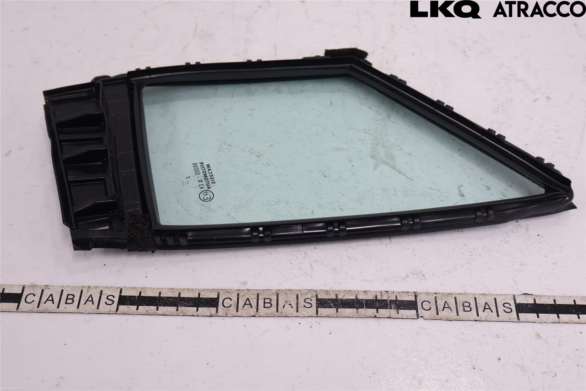 Toyota COROLLA 19- Dörruta Fram Lilla Hö