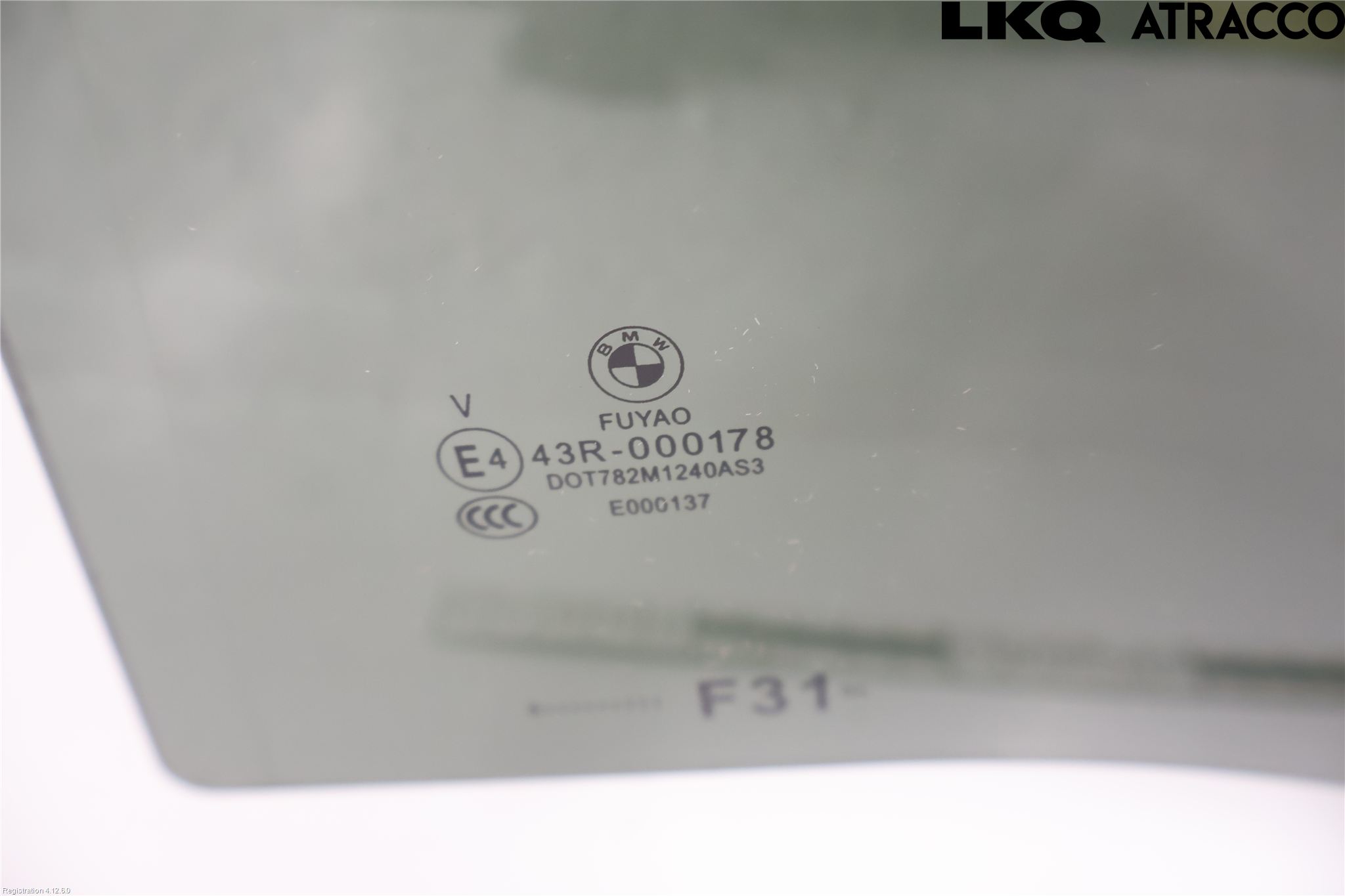 BMW 3 F30/F31/F80 12-19 Dörruta Bak Vänster