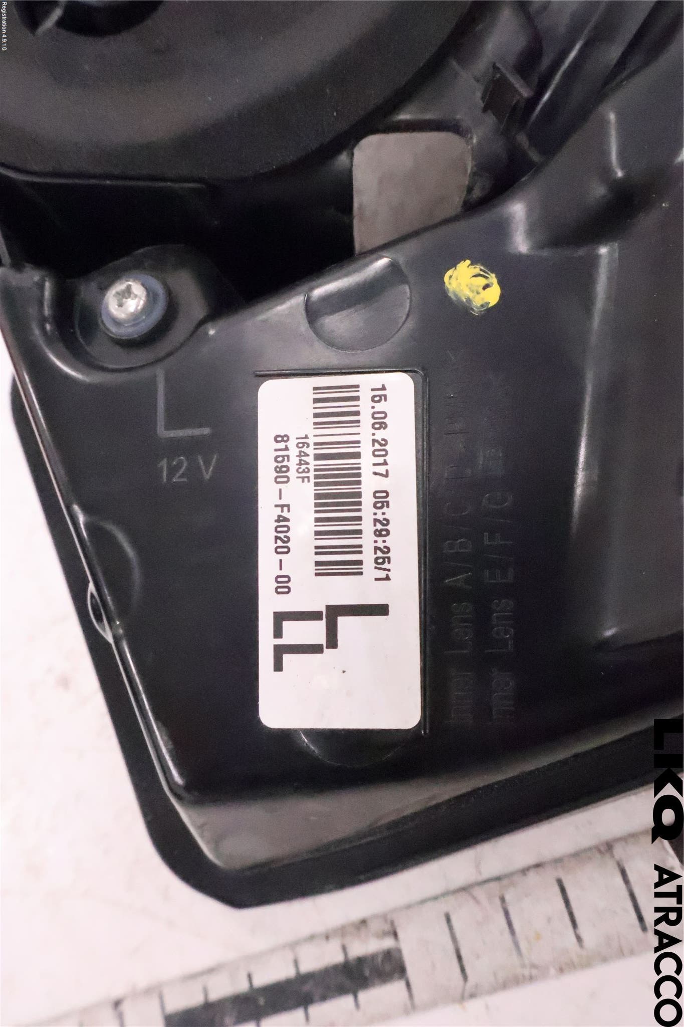 Toyota C-HR 16-23 Bakljus Lucka Vä