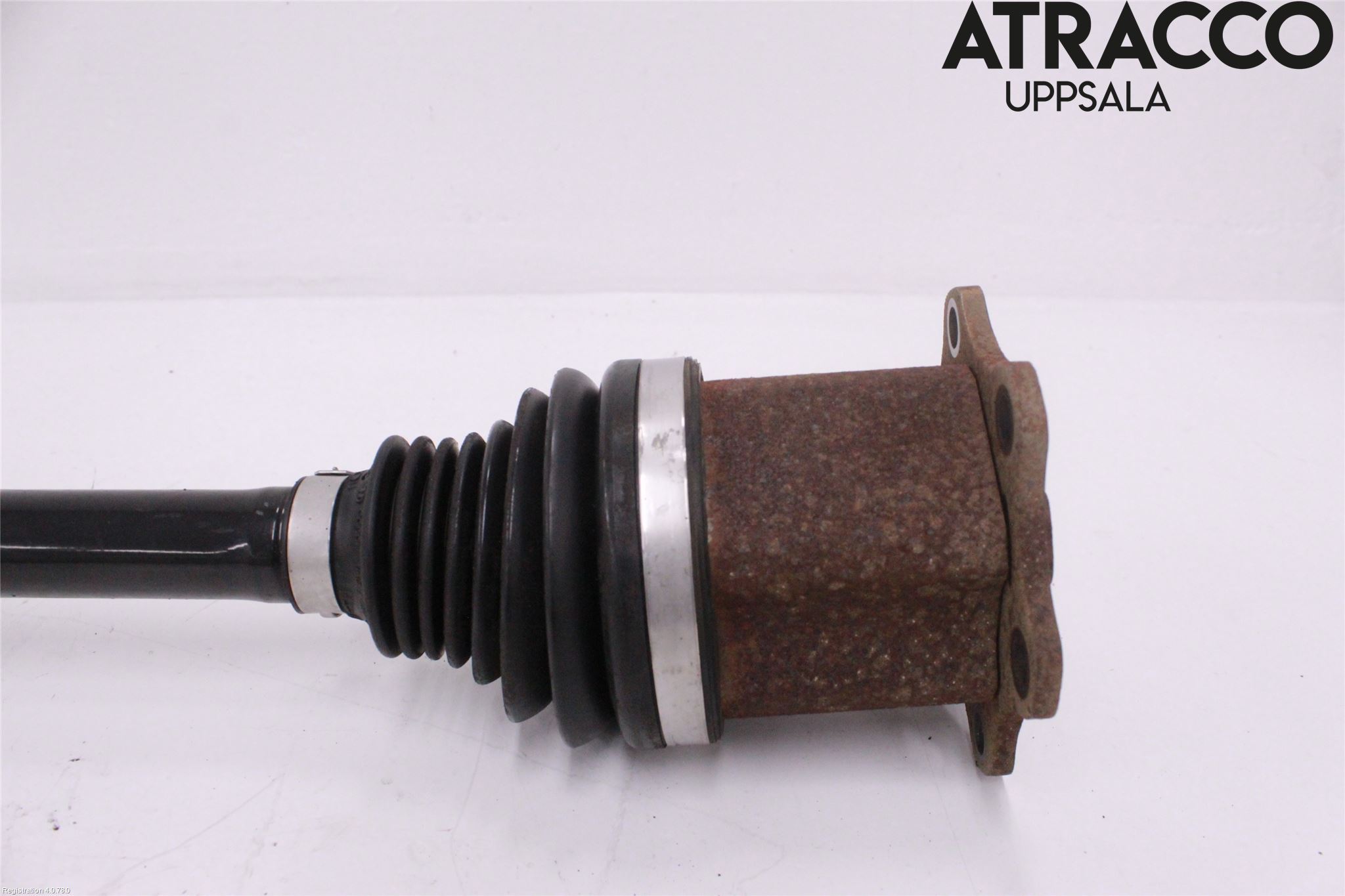 Volkswagen VW PASSAT 11-14 Drivaxel Fram Höger