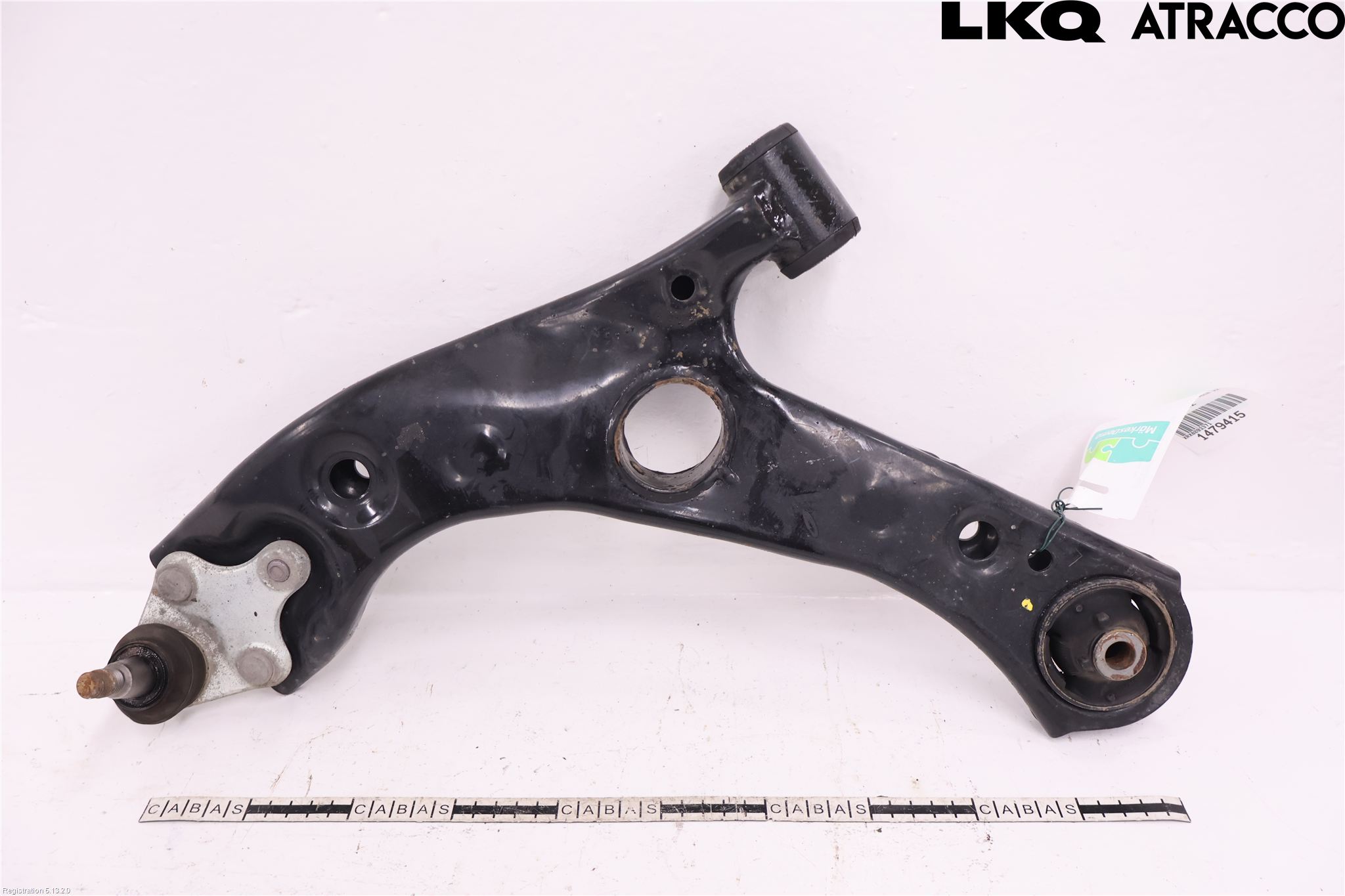 Toyota COROLLA CROSS XG10 22- Bärarm Fram Undre Vä