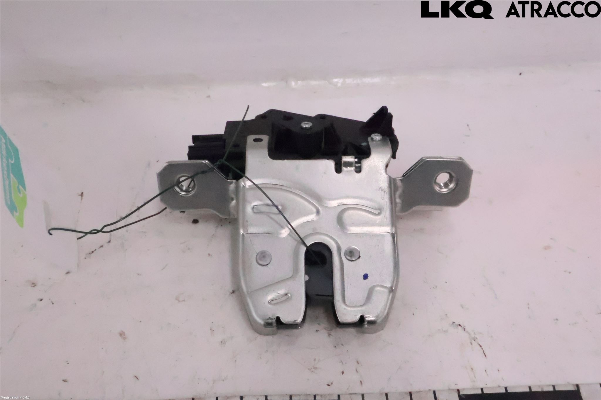 MG ZS EV 20- Låskista Baklucka