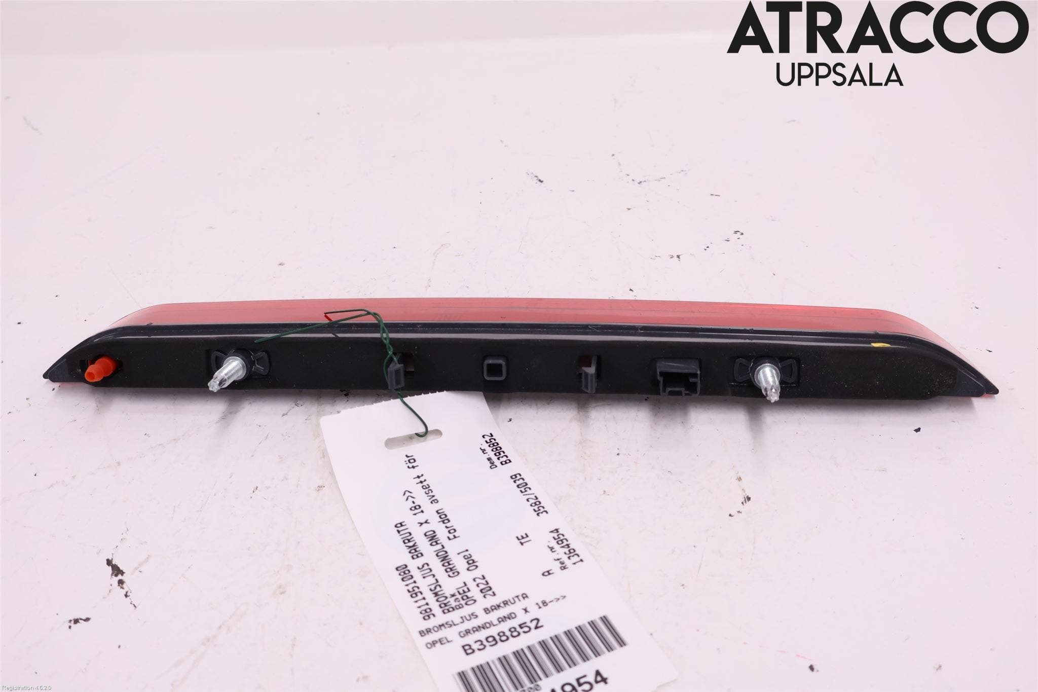 Opel GRANDLAND X 18- Bromsljus Bakruta