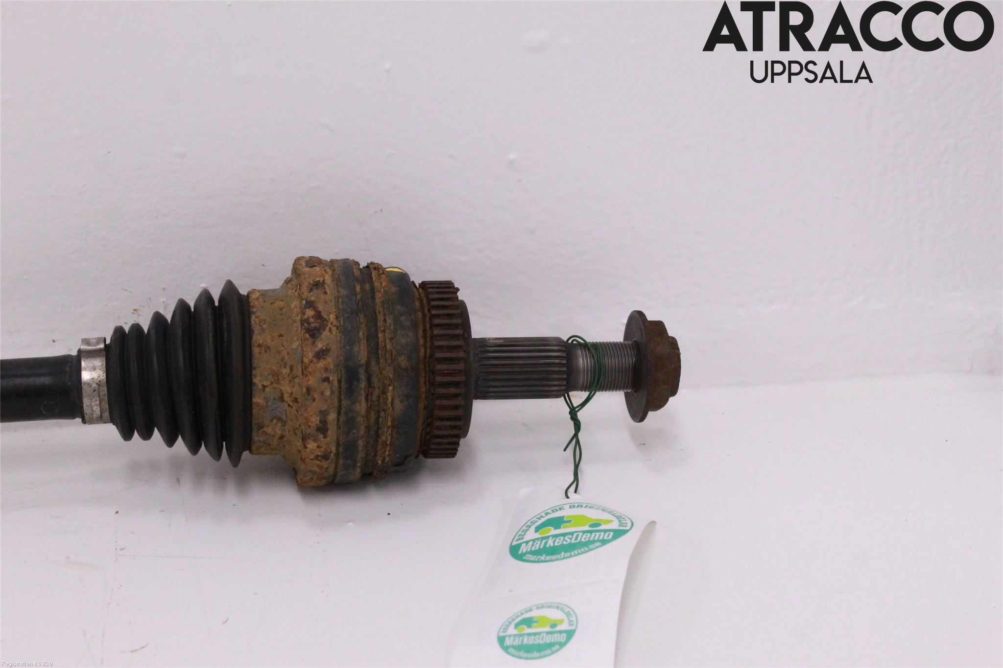 Volvo S70/V70/XC  97-00 Drivaxel Bak Vänster