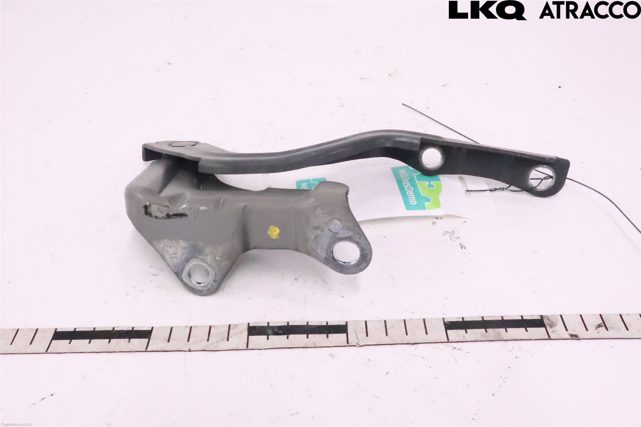 Hyundai i30 GD 13-17 Huvgångjärn