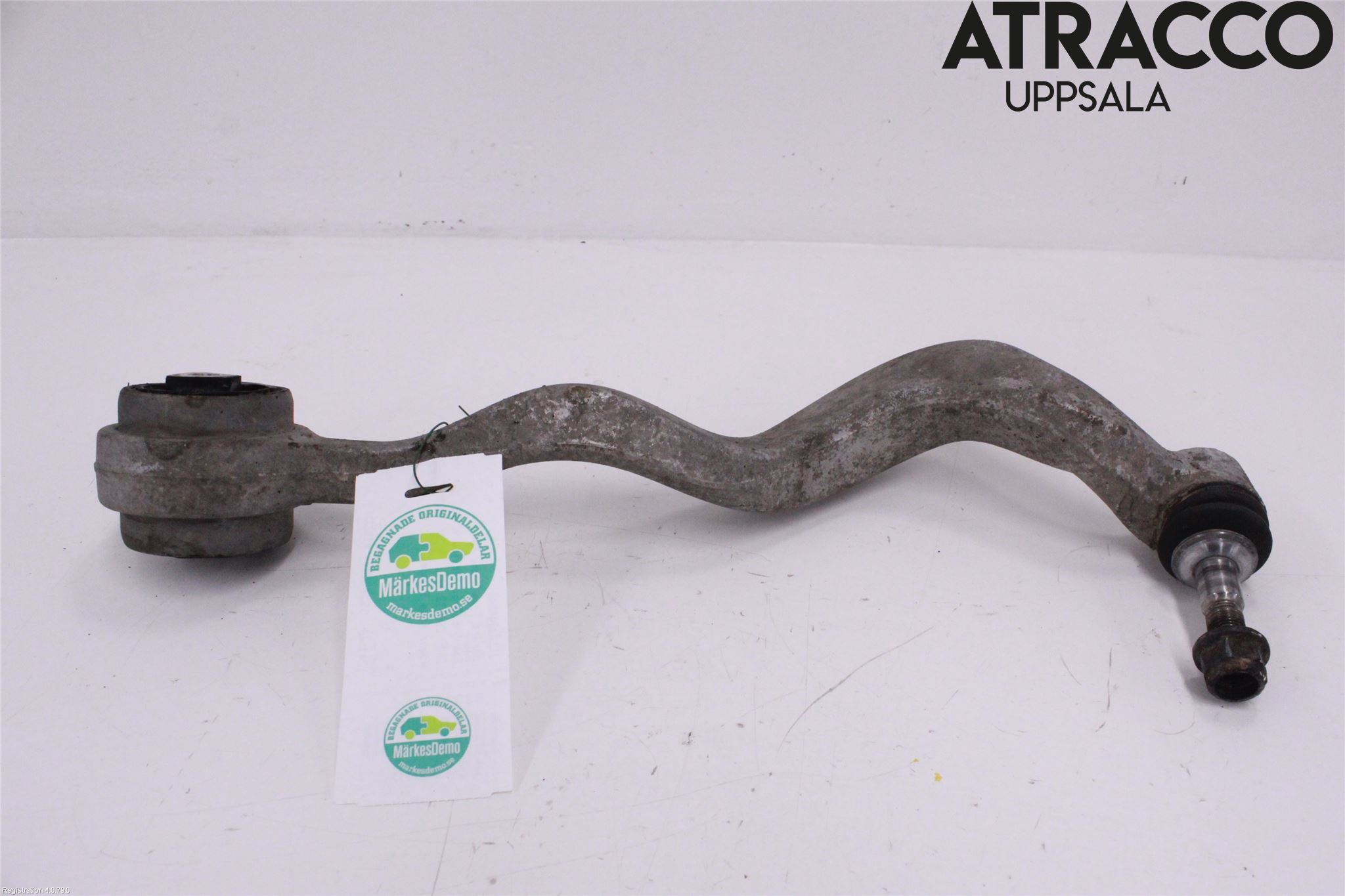 BMW 5 E60/61 Sed/Tou 02-10 Bärarm Fram Undre Hö