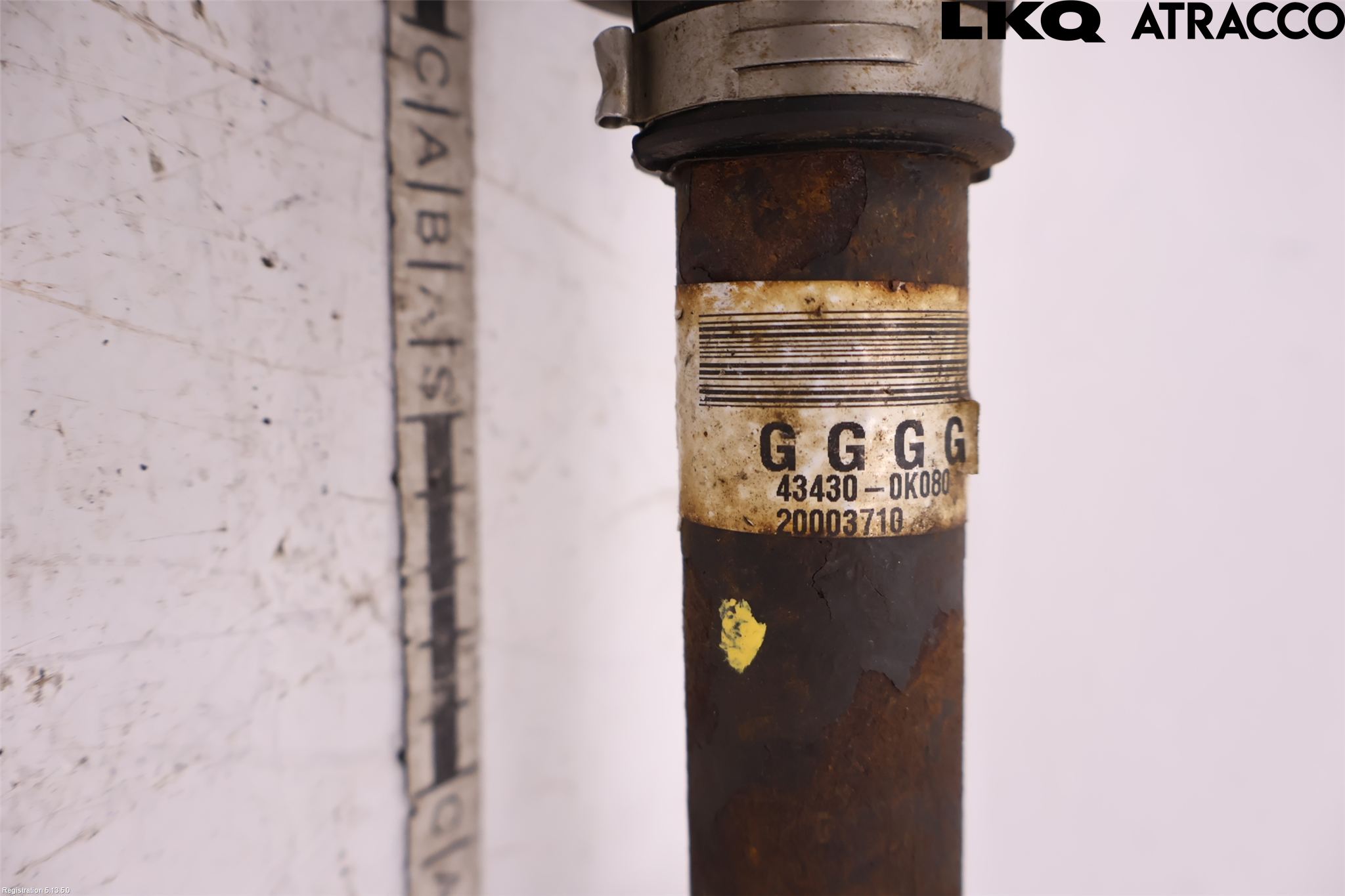 Toyota HILUX 16- Drivaxel Fram Vänster