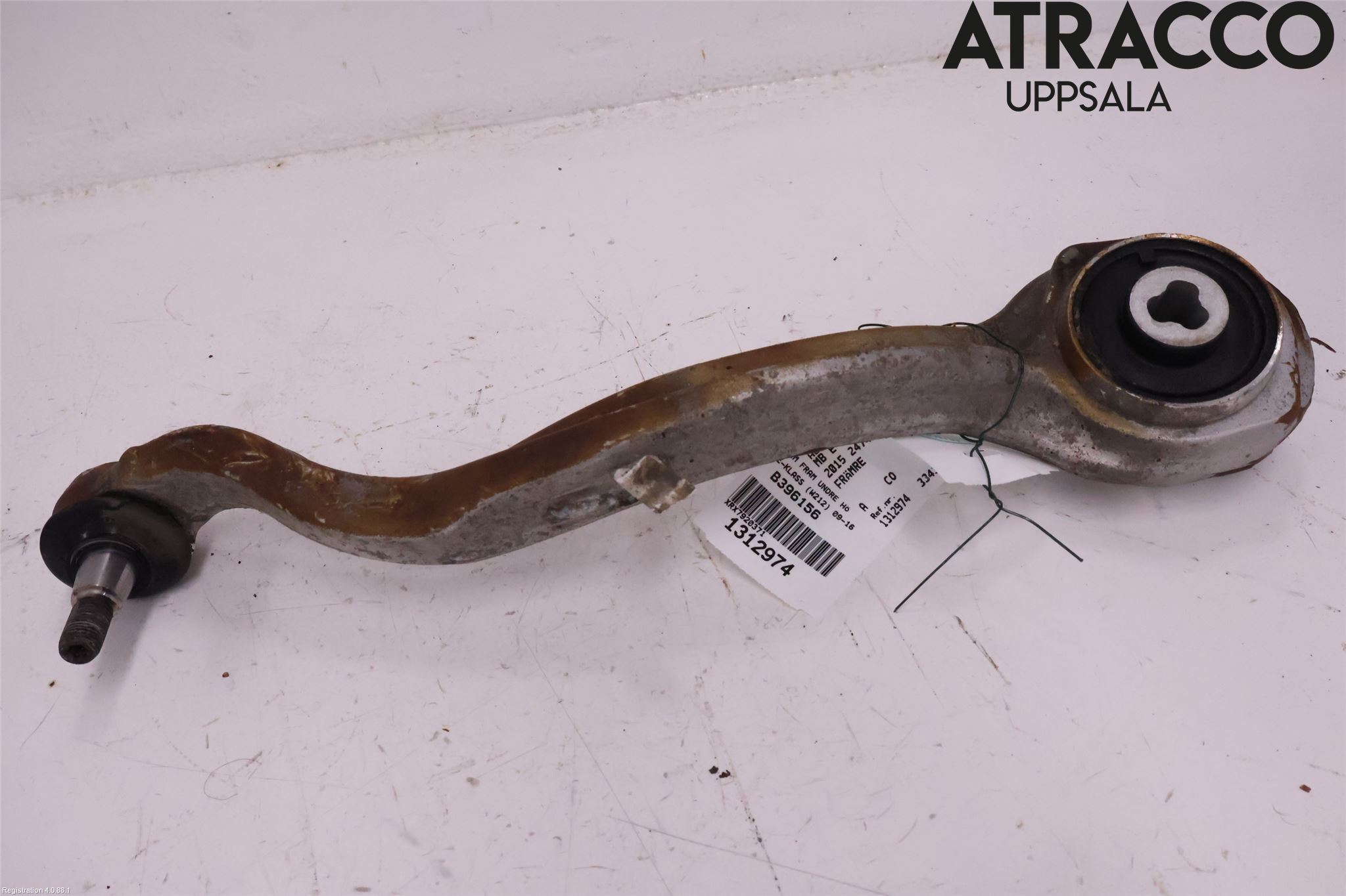 Mercedes-Benz MB E-KLASS (W212) 09-16 Bärarm Fram Undre Hö