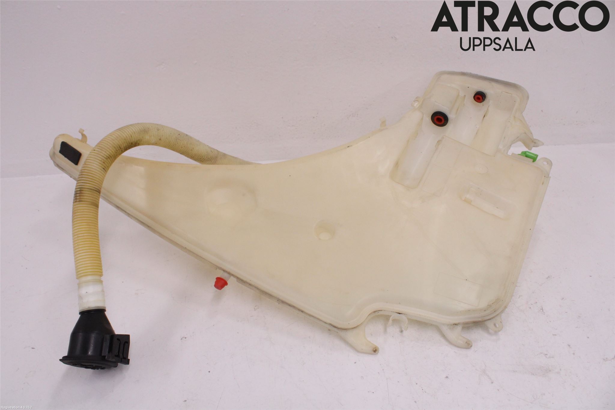 BMW 3 E90/91 SED/TOU 05-12 Spolartank Vindruta