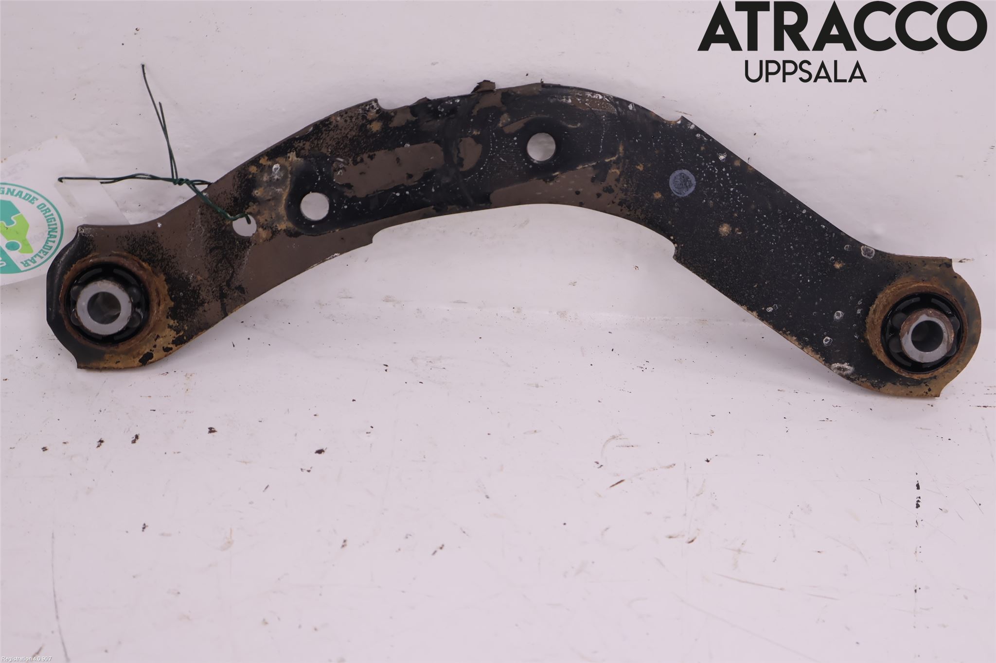 Mitsubishi ECLIPS CROSS Bärarm Bak Övre Höger