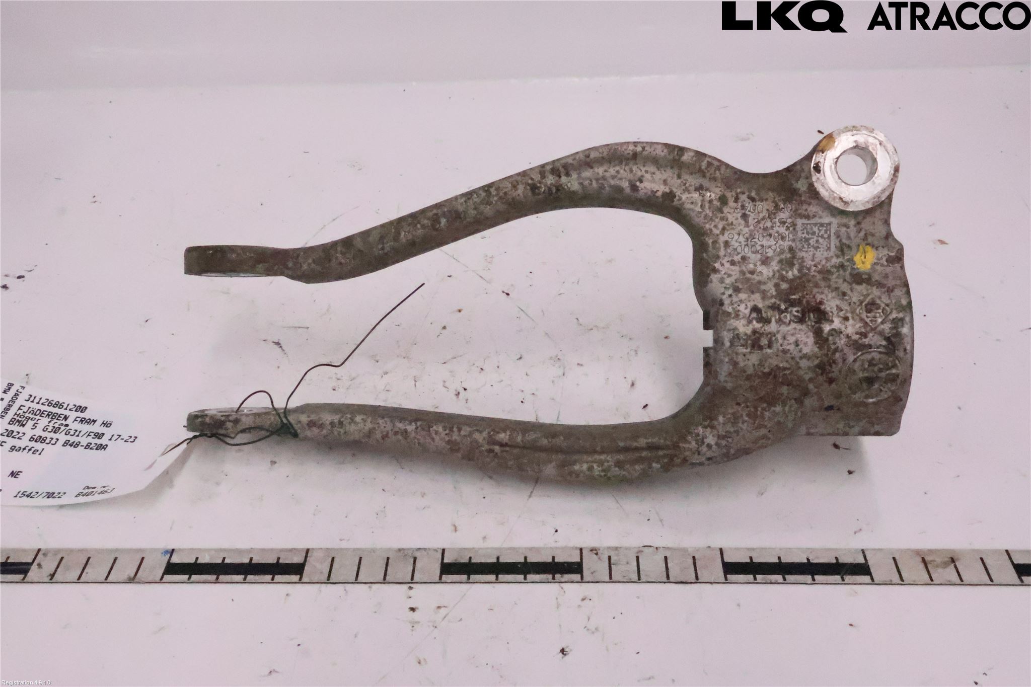 BMW 5 G30/G31/F90 17-23 Fjäderben Fram Höger