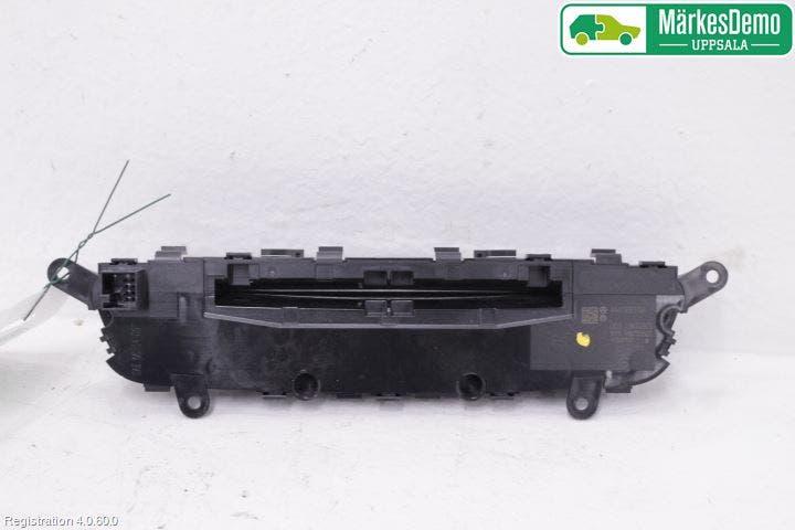 Mercedes-Benz MB VITO/V-KLASS (W640,W447,W448) 14- Cd Radio - Multimediapanel