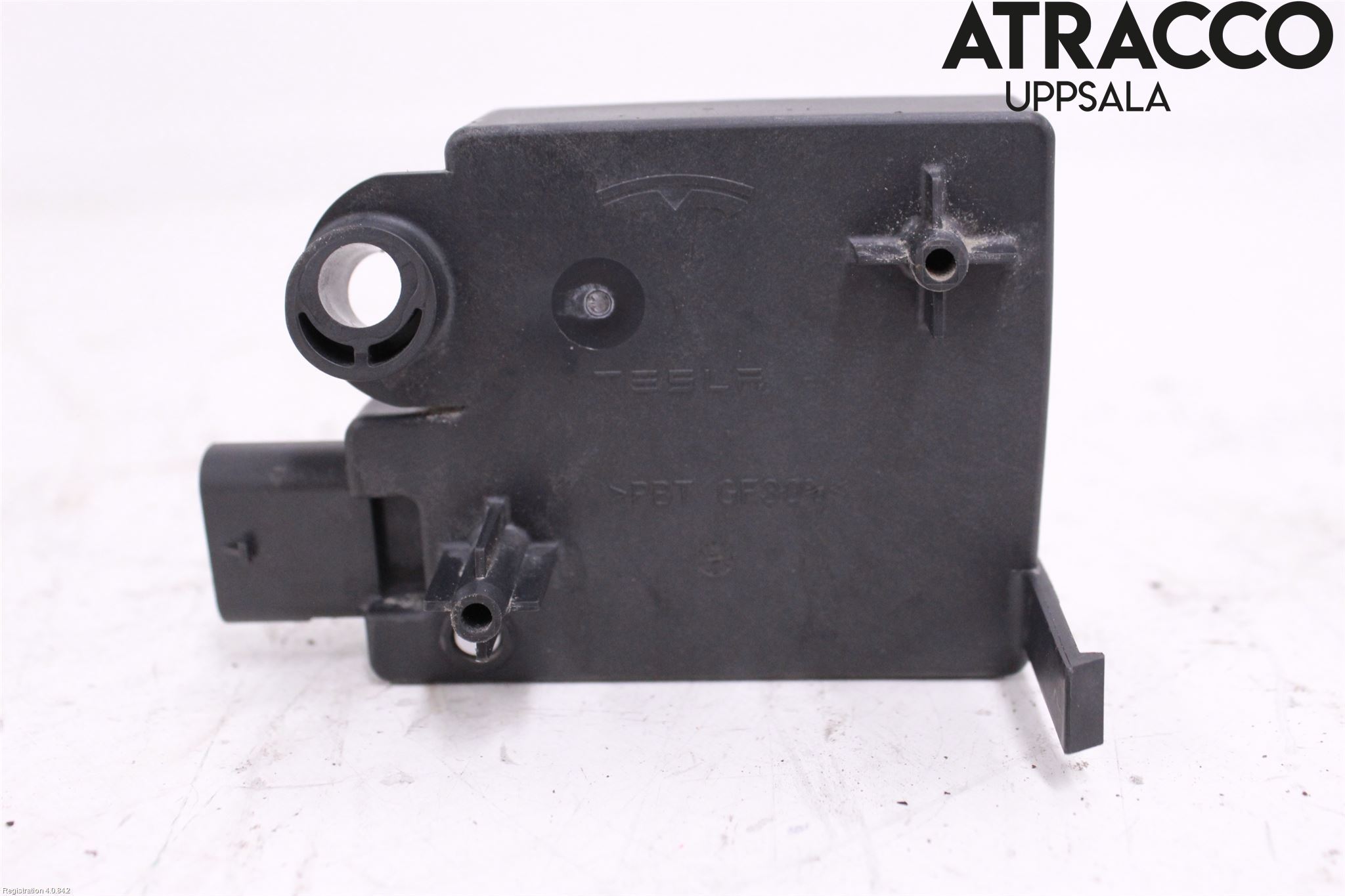 Tesla MODEL 3 17- Styrenhet Parkeringshjälp