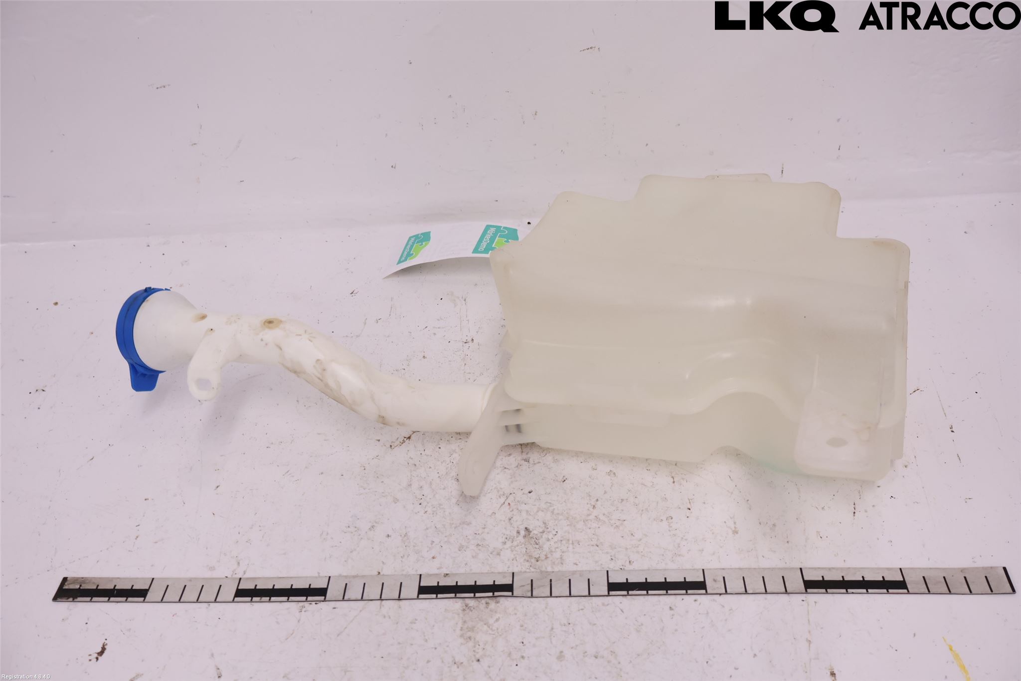 MG 4 23- Spolartank Vindruta